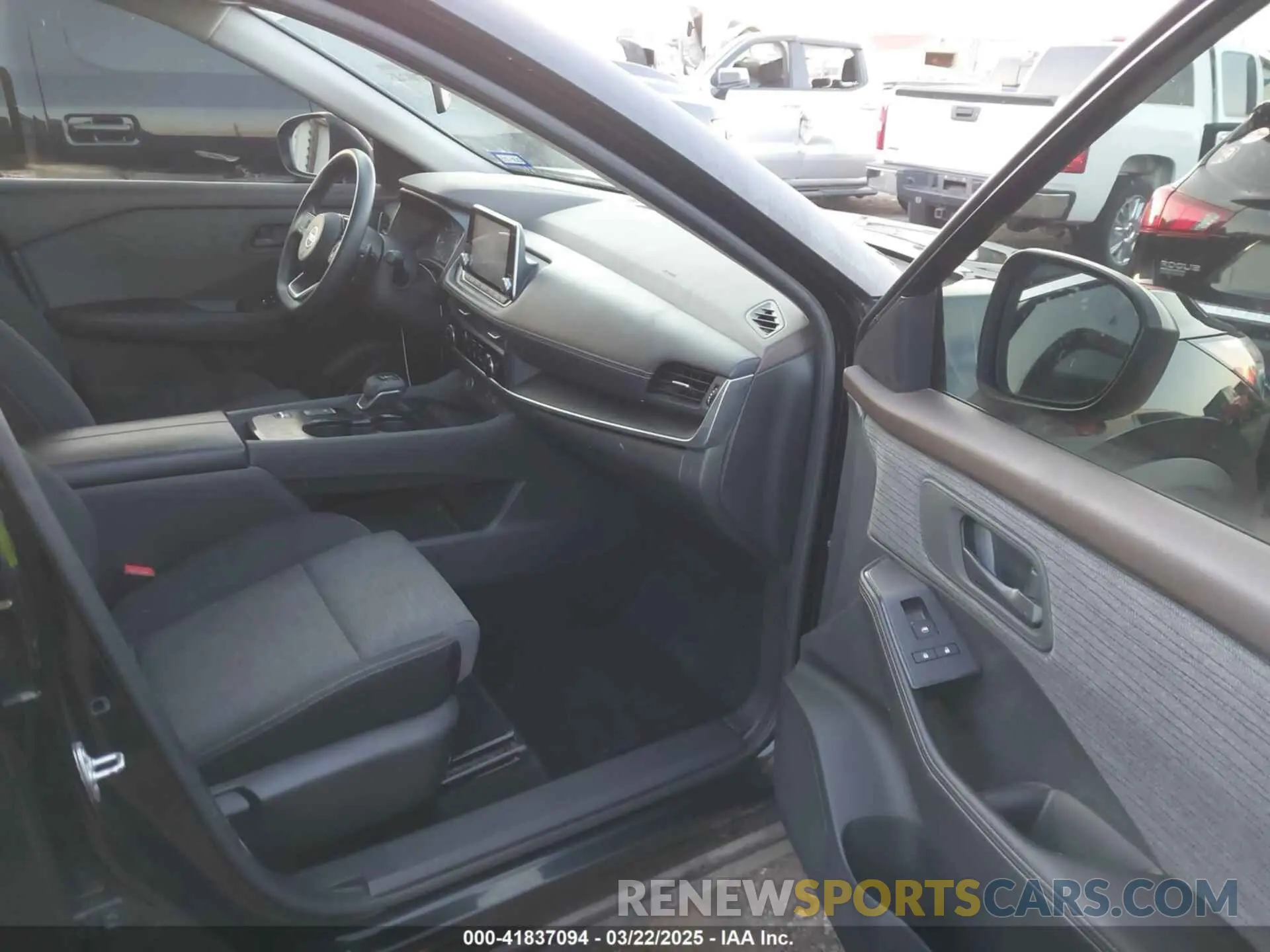 5 Photograph of a damaged car JN8AT3AA9MW004155 NISSAN ROGUE 2021