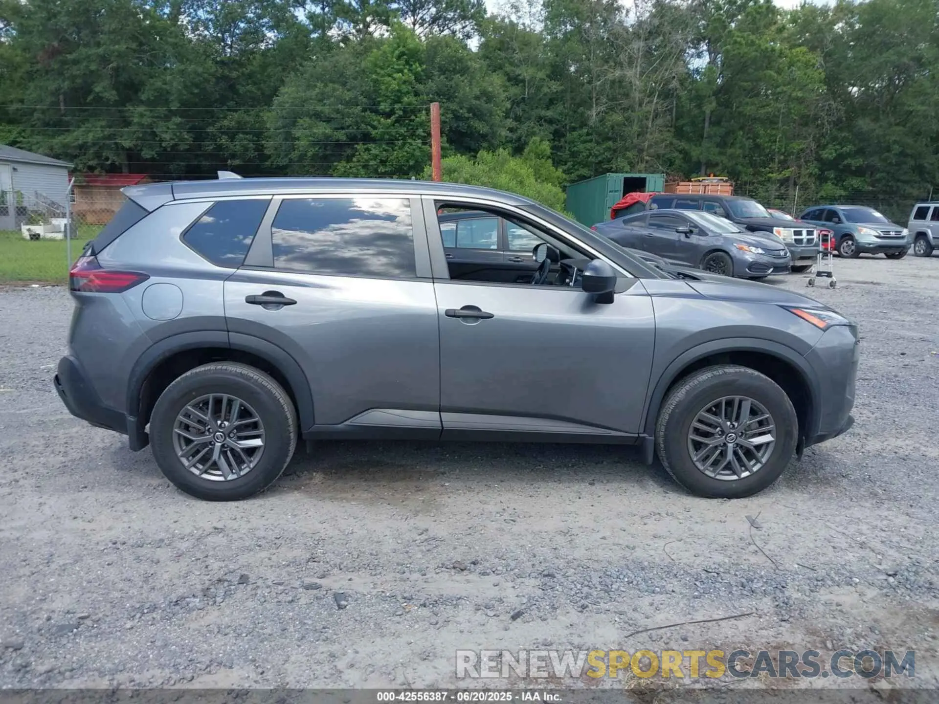 13 Photograph of a damaged car JN8AT3AA9MW004401 NISSAN ROGUE 2021