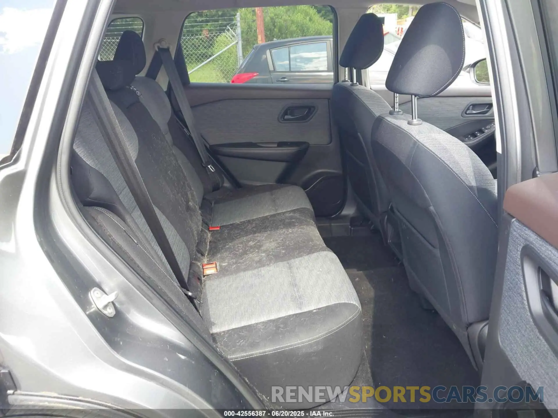 8 Photograph of a damaged car JN8AT3AA9MW004401 NISSAN ROGUE 2021