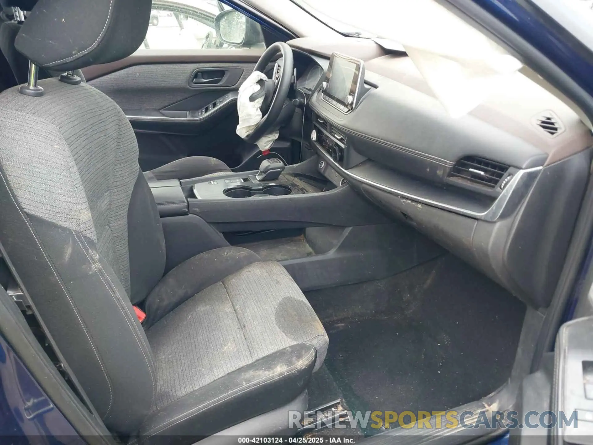 5 Photograph of a damaged car JN8AT3AA9MW011980 NISSAN ROGUE 2021
