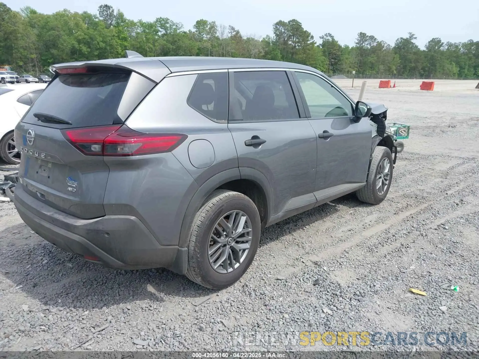 4 Photograph of a damaged car JN8AT3AB4MW200867 NISSAN ROGUE 2021