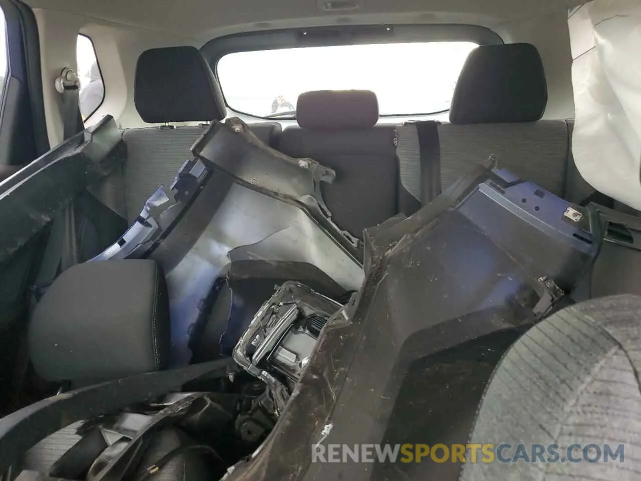 10 Photograph of a damaged car JN8AT3AB4MW226224 NISSAN ROGUE 2021