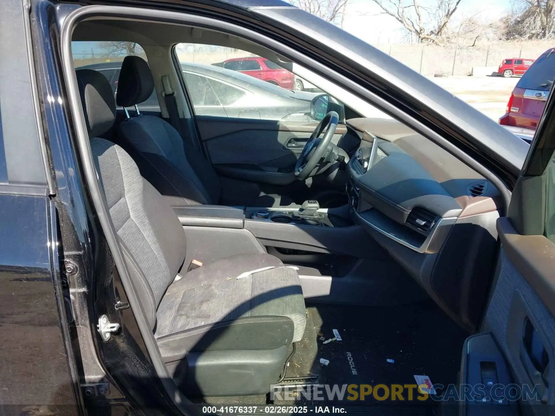 5 Photograph of a damaged car JN8AT3AB7MW211782 NISSAN ROGUE 2021