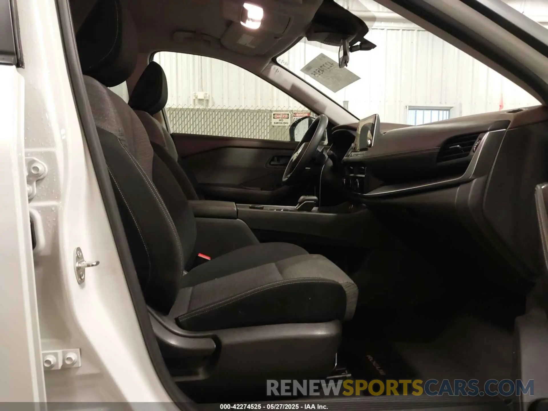 5 Photograph of a damaged car JN8AT3AB9MW210861 NISSAN ROGUE 2021