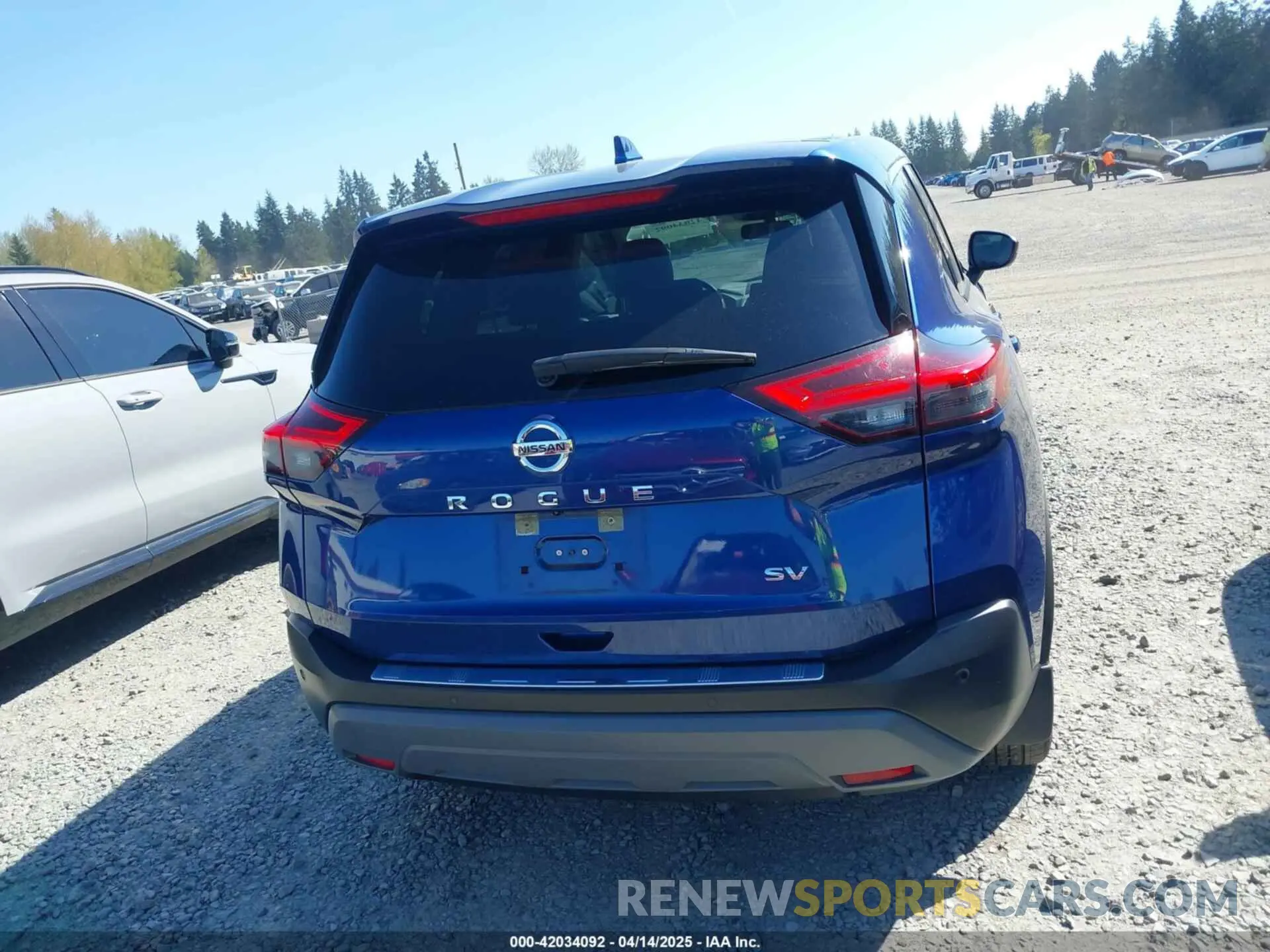 17 Photograph of a damaged car JN8AT3BA0MW007993 NISSAN ROGUE 2021