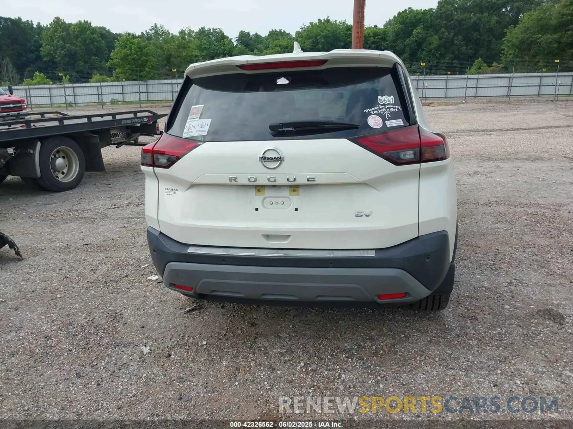 17 Photograph of a damaged car JN8AT3BA1MW003936 NISSAN ROGUE 2021