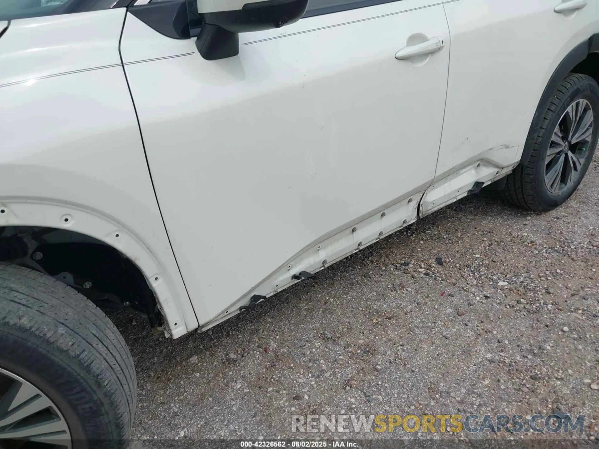21 Photograph of a damaged car JN8AT3BA1MW003936 NISSAN ROGUE 2021