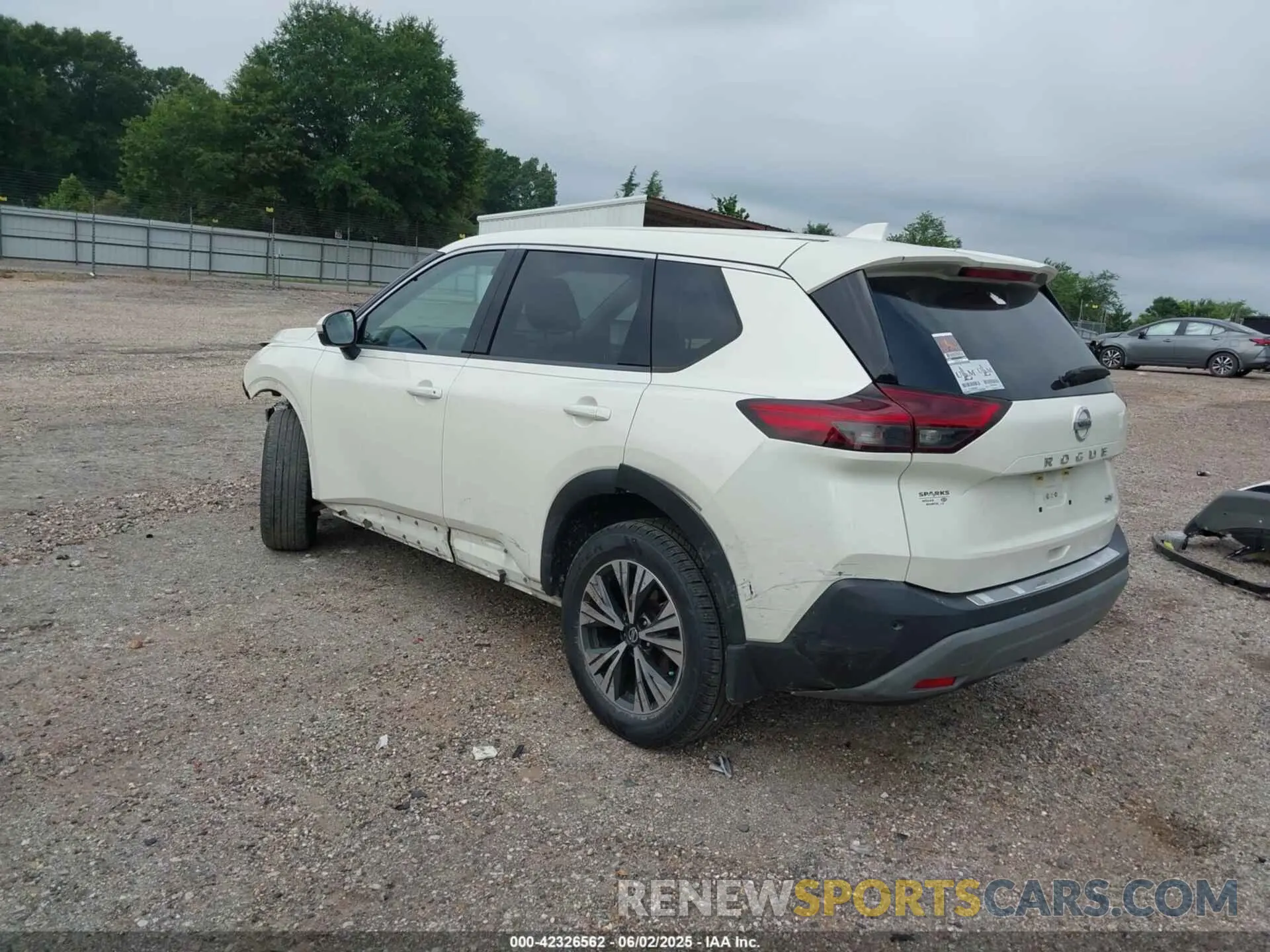 3 Photograph of a damaged car JN8AT3BA1MW003936 NISSAN ROGUE 2021