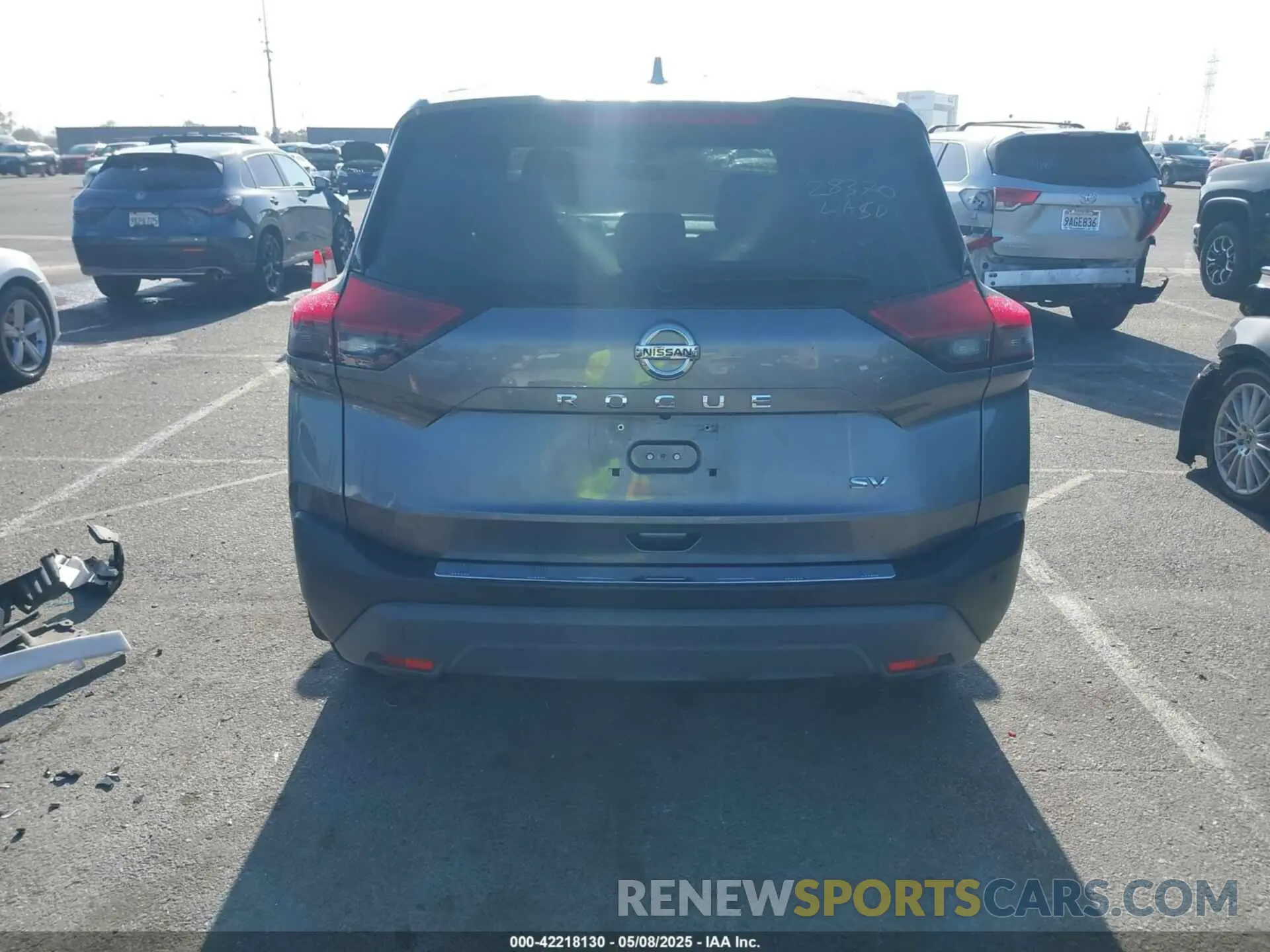 17 Photograph of a damaged car JN8AT3BA4MW022674 NISSAN ROGUE 2021