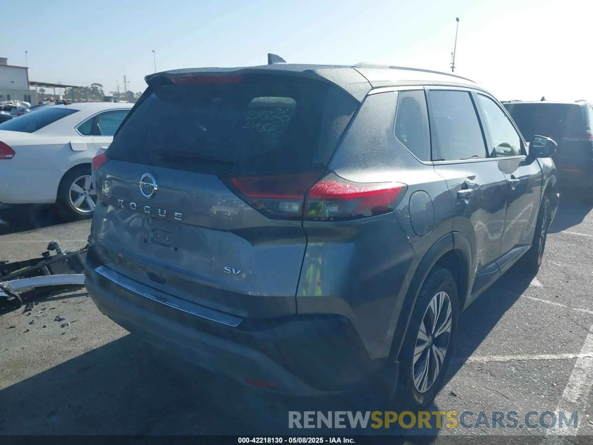 4 Photograph of a damaged car JN8AT3BA4MW022674 NISSAN ROGUE 2021