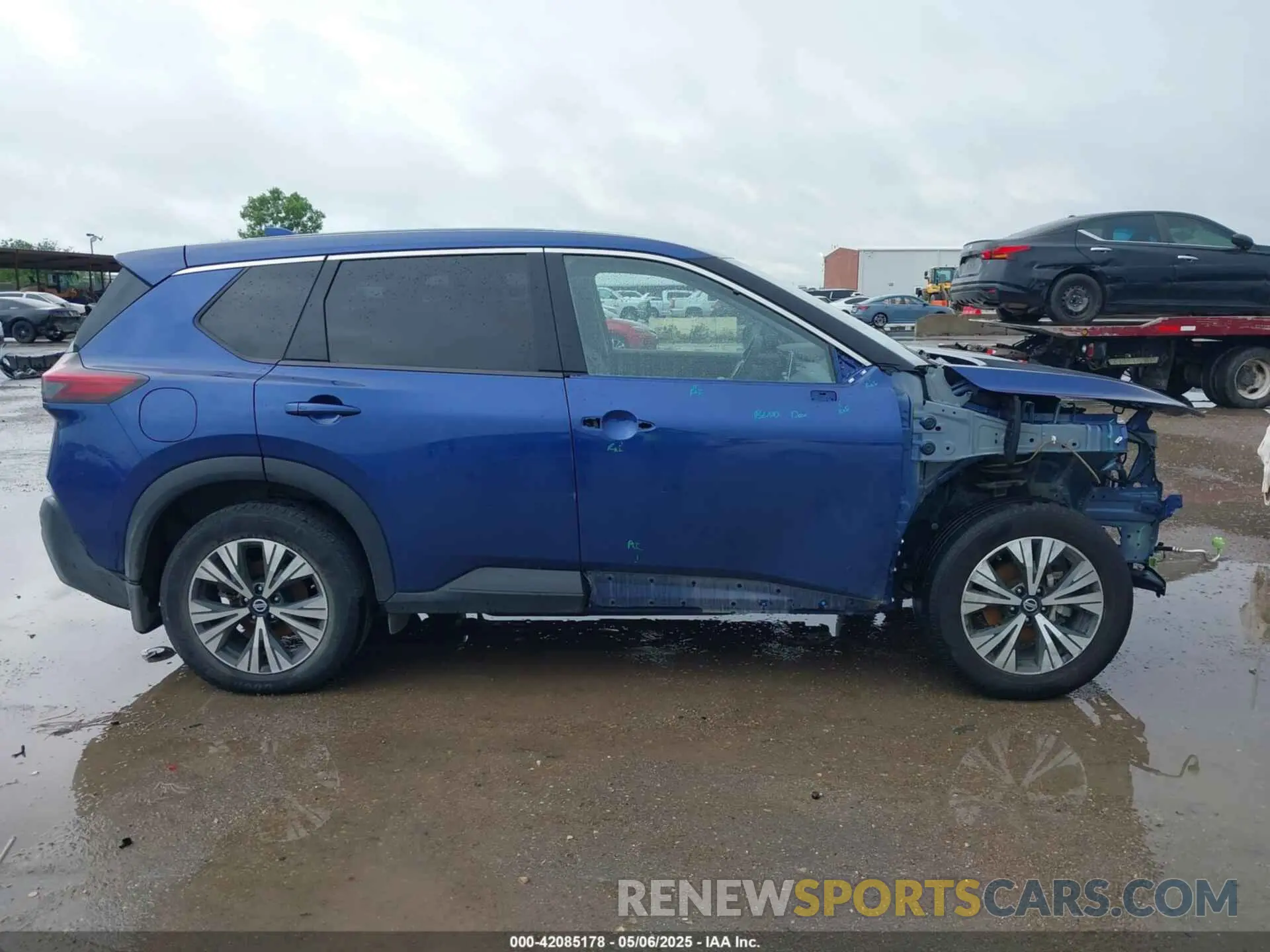 14 Photograph of a damaged car JN8AT3BA5MW010629 NISSAN ROGUE 2021