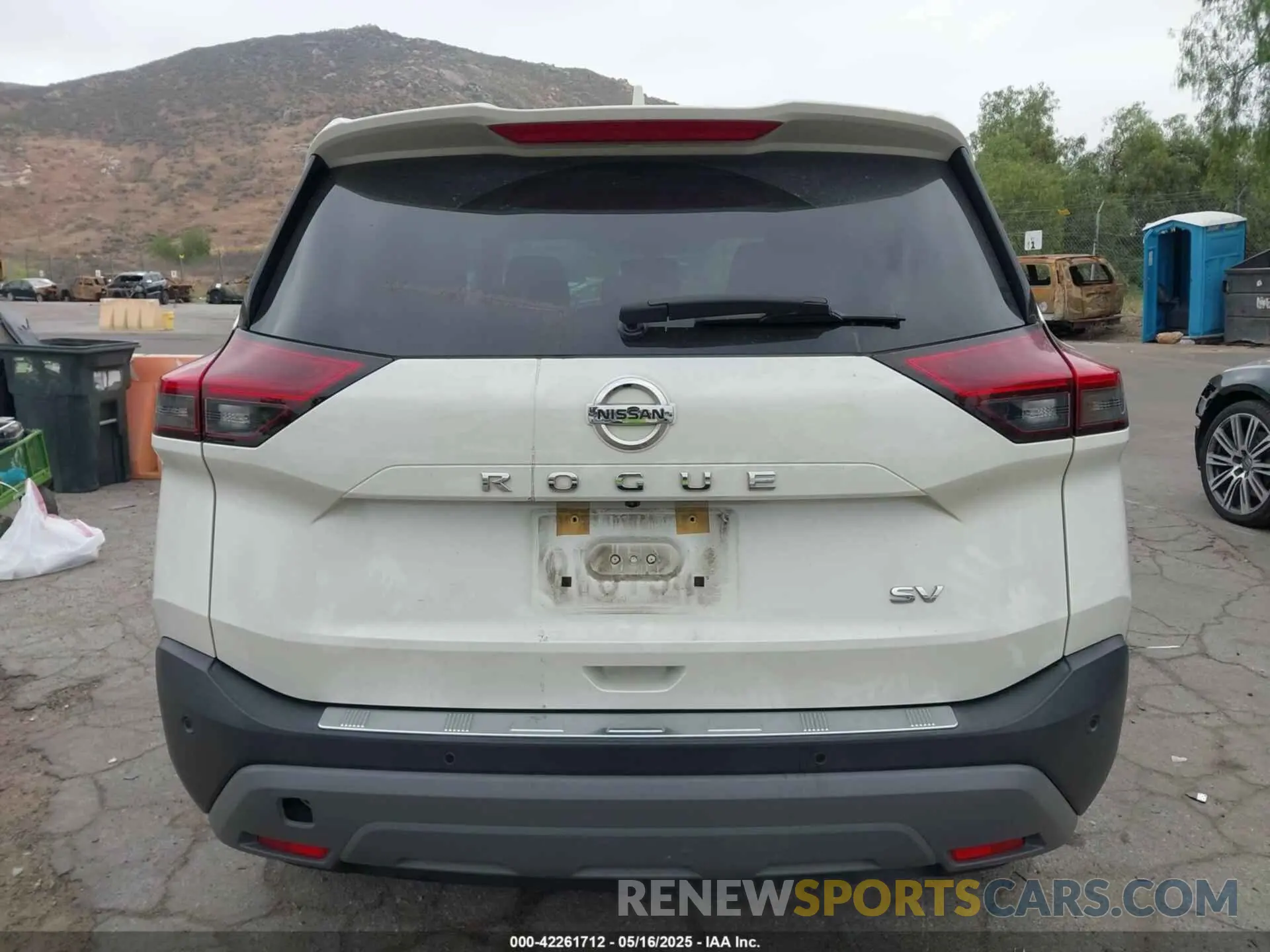 16 Photograph of a damaged car JN8AT3BA6MW011398 NISSAN ROGUE 2021
