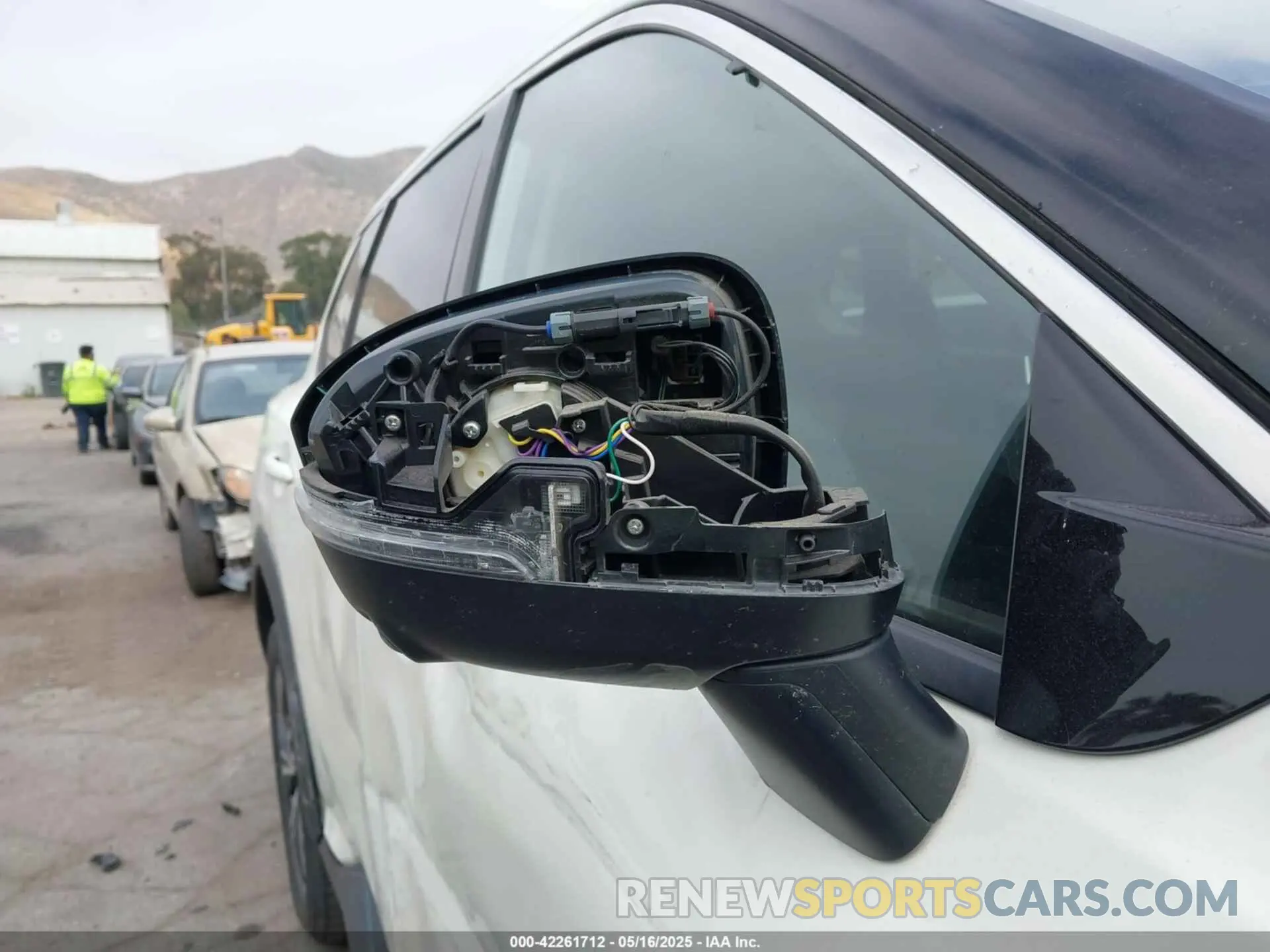 19 Photograph of a damaged car JN8AT3BA6MW011398 NISSAN ROGUE 2021