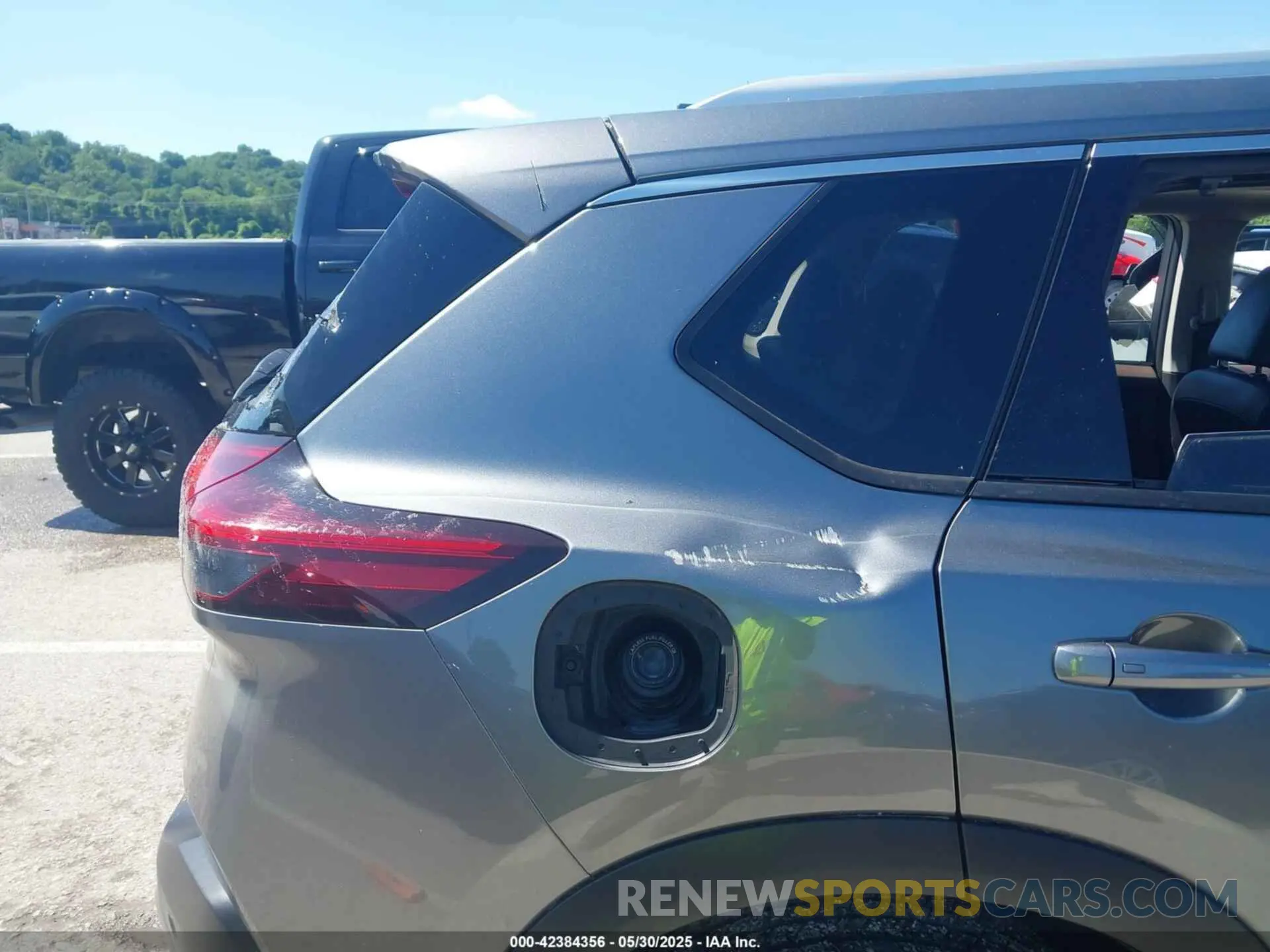 19 Photograph of a damaged car JN8AT3BA7MW016707 NISSAN ROGUE 2021