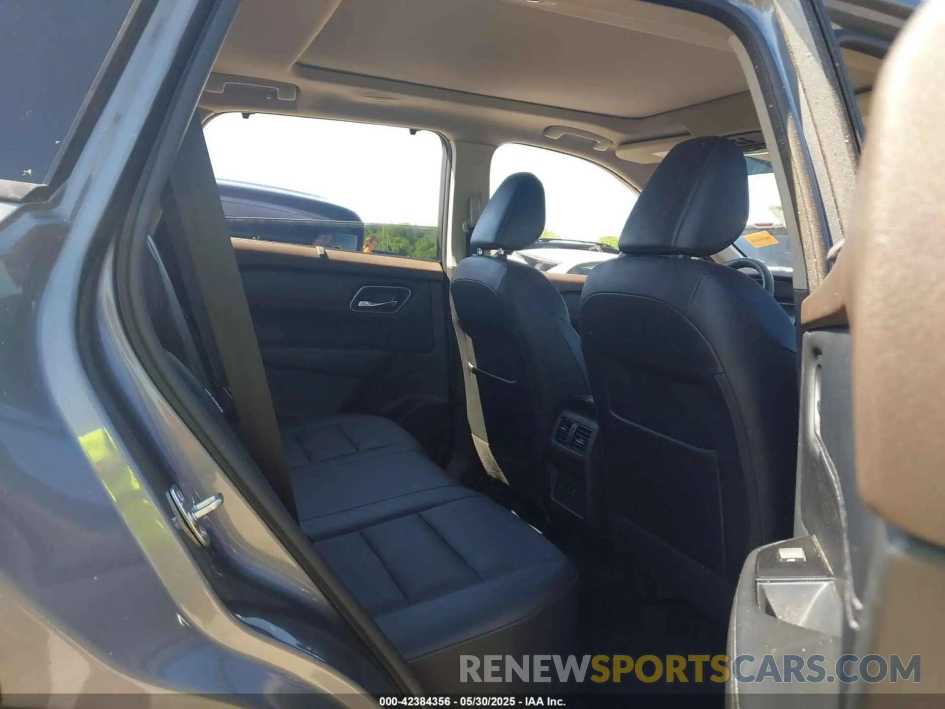 8 Photograph of a damaged car JN8AT3BA7MW016707 NISSAN ROGUE 2021