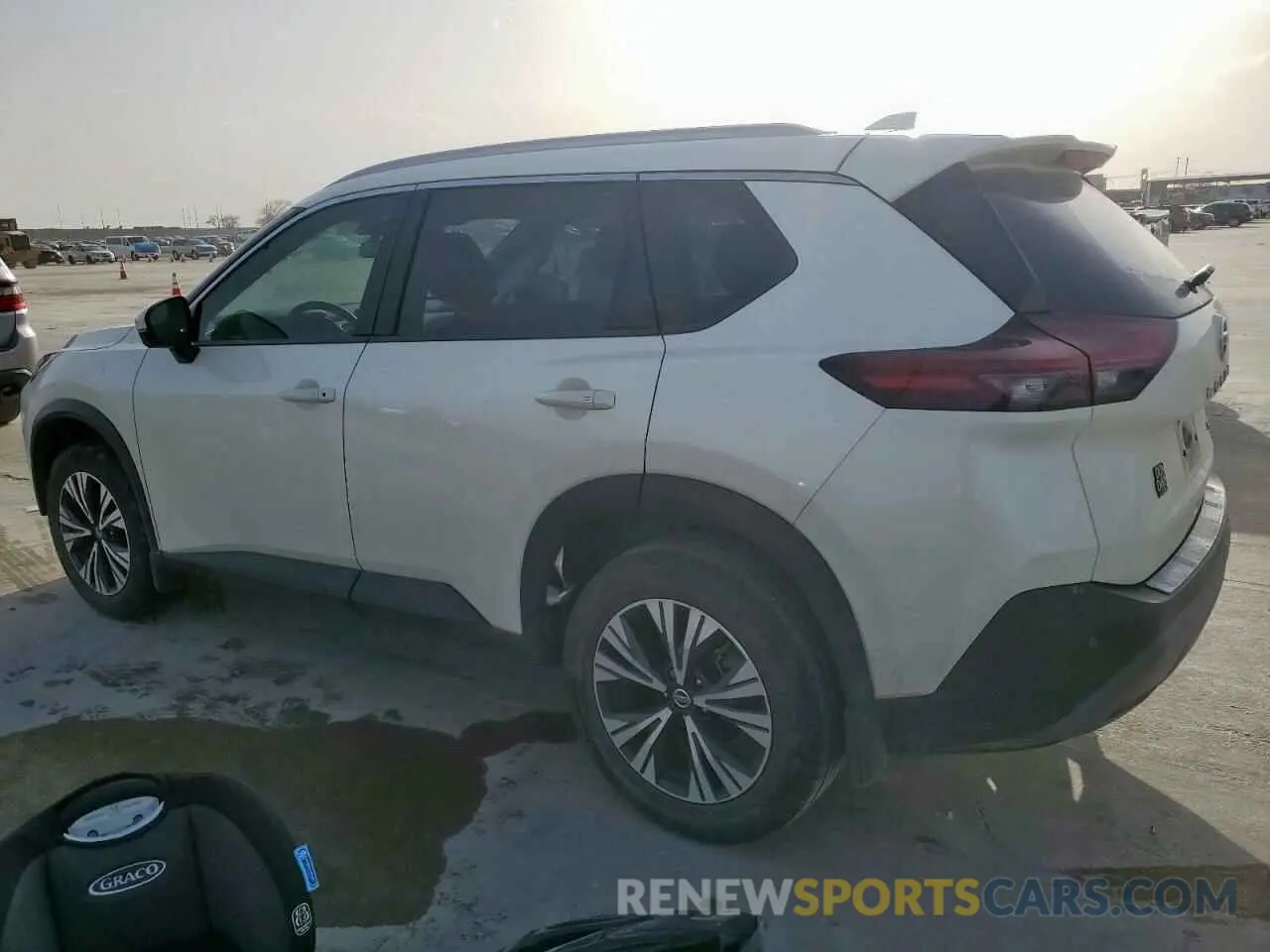 2 Photograph of a damaged car JN8AT3BA7MW021387 NISSAN ROGUE 2021