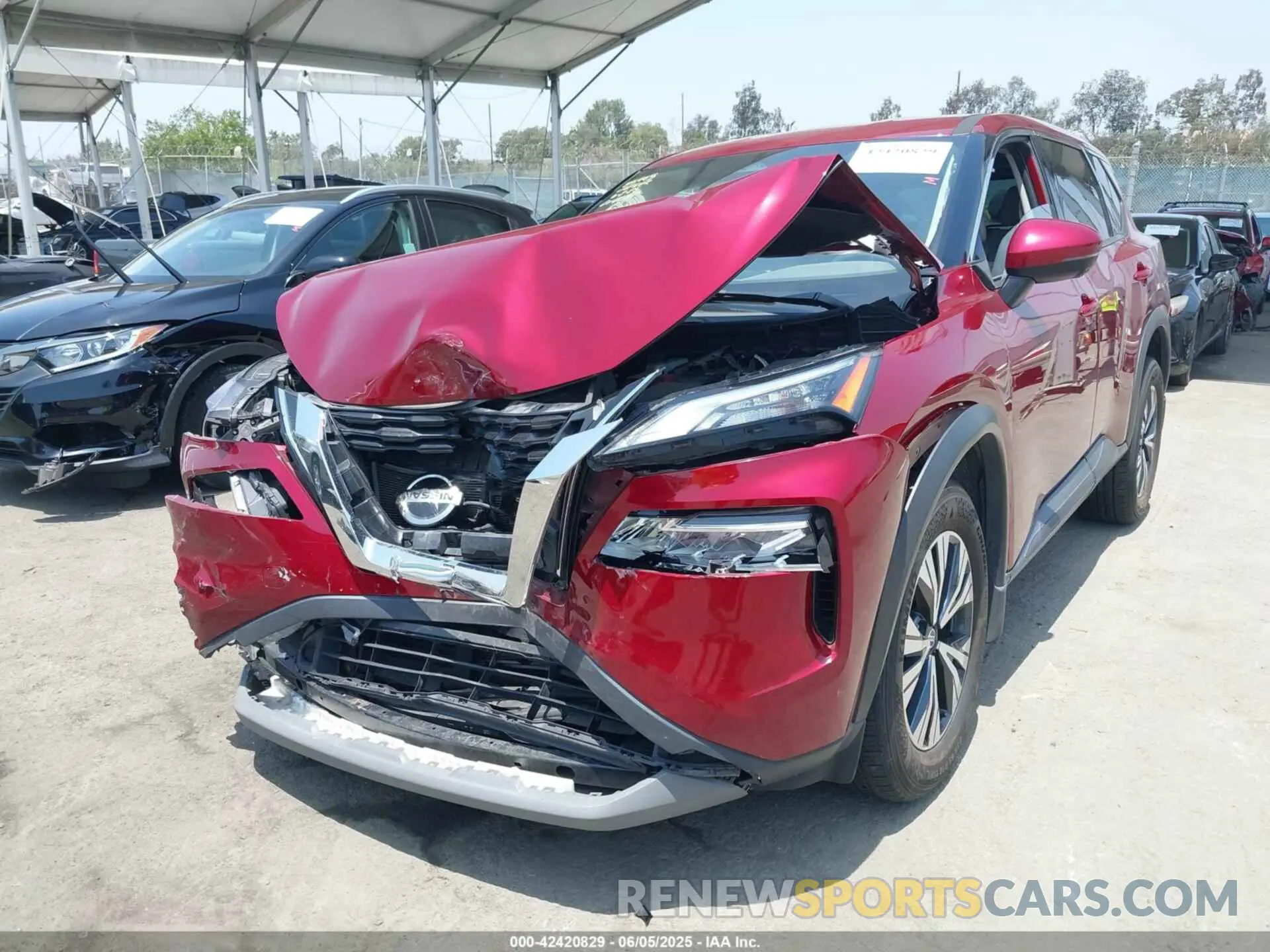 2 Photograph of a damaged car JN8AT3BA8MW010589 NISSAN ROGUE 2021