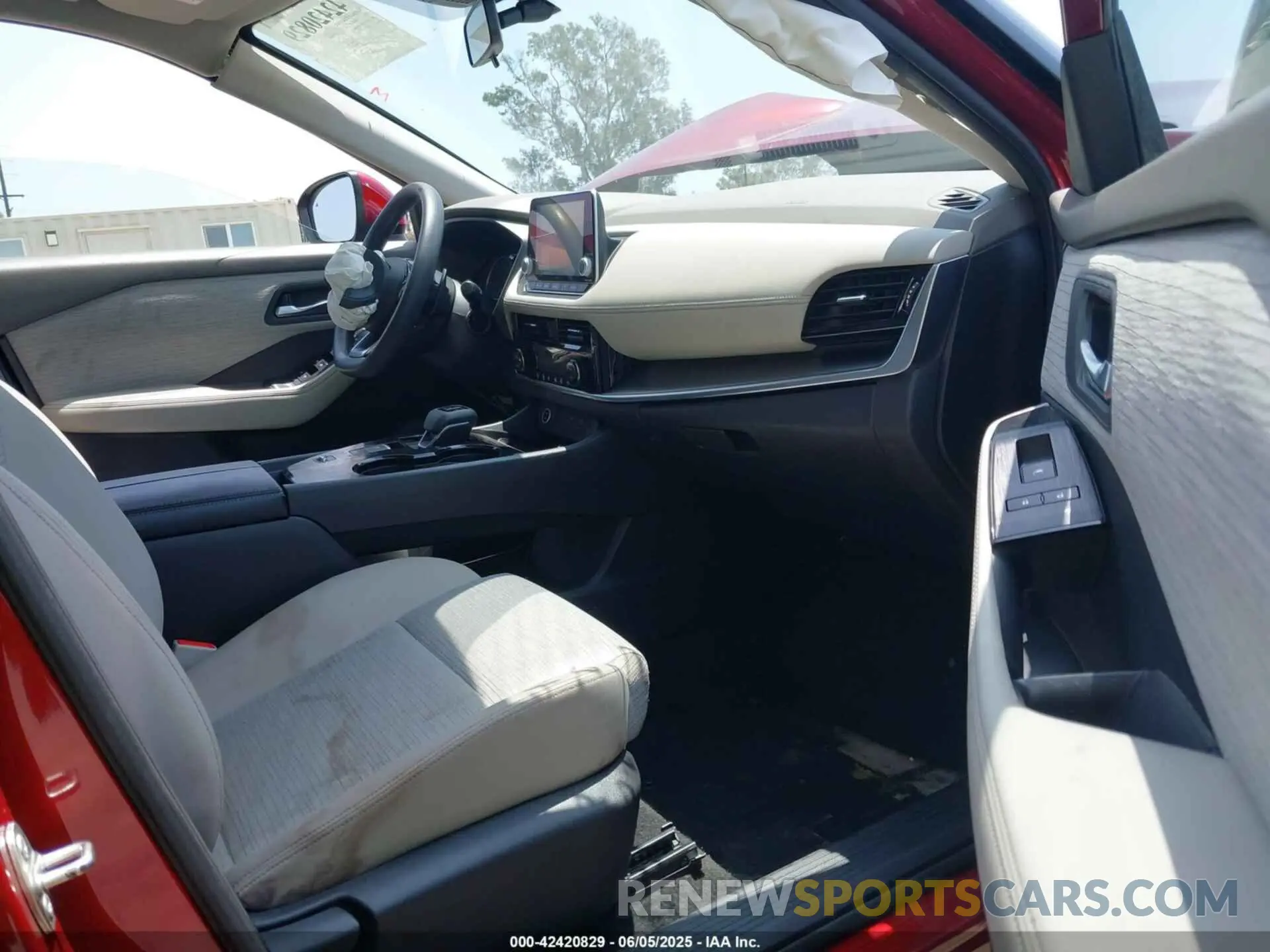 5 Photograph of a damaged car JN8AT3BA8MW010589 NISSAN ROGUE 2021