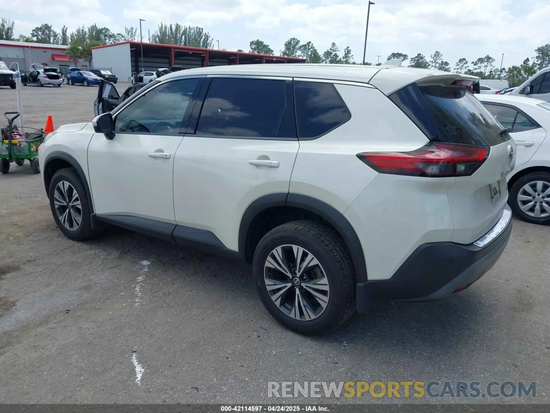 3 Photograph of a damaged car JN8AT3BA8MW011015 NISSAN ROGUE 2021