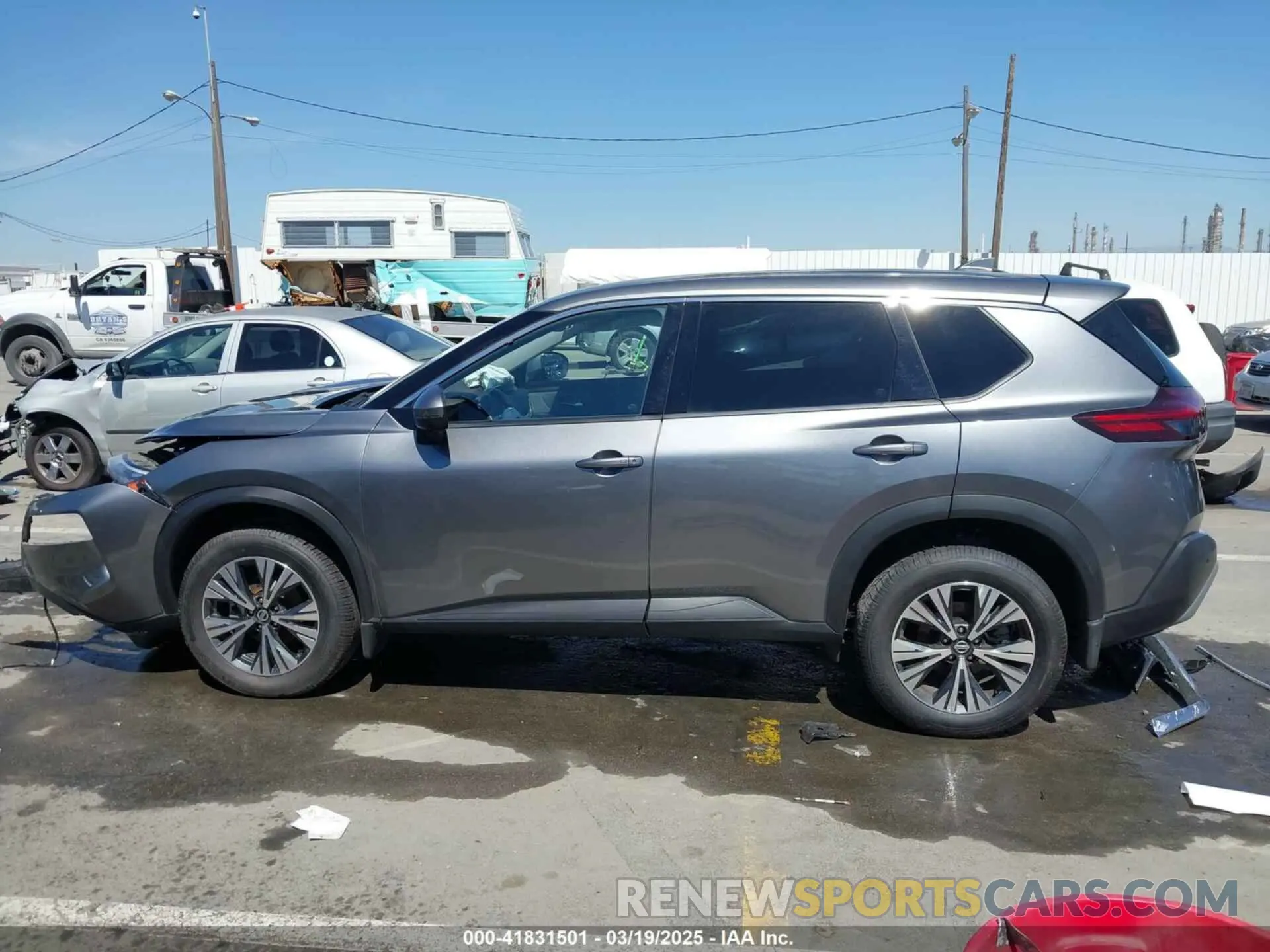 14 Photograph of a damaged car JN8AT3BA8MW018045 NISSAN ROGUE 2021