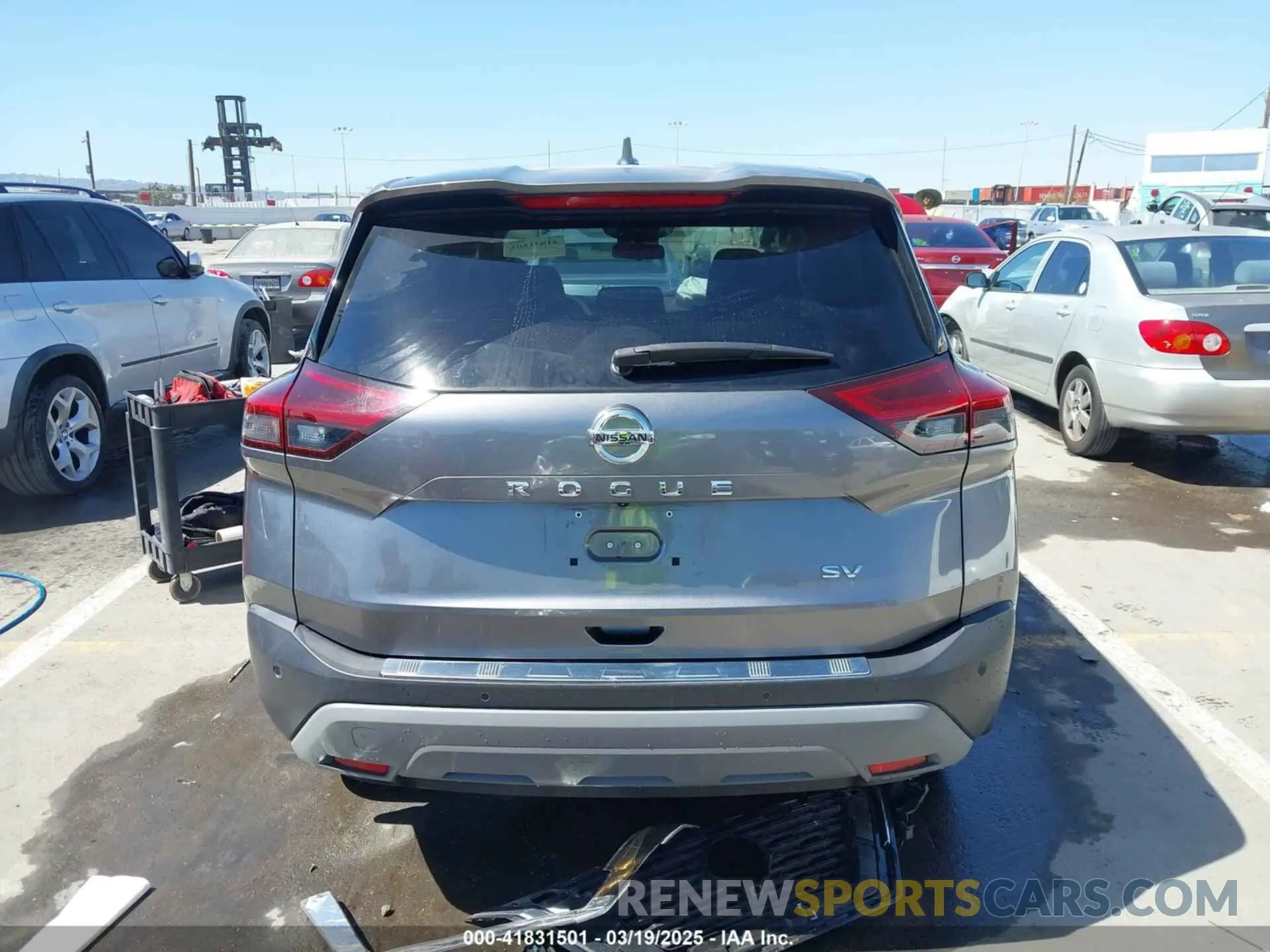 16 Photograph of a damaged car JN8AT3BA8MW018045 NISSAN ROGUE 2021