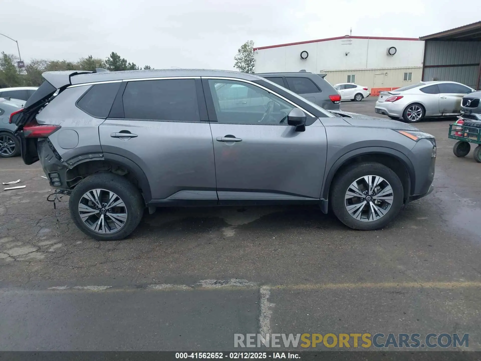 13 Photograph of a damaged car JN8AT3BA8MW025576 NISSAN ROGUE 2021