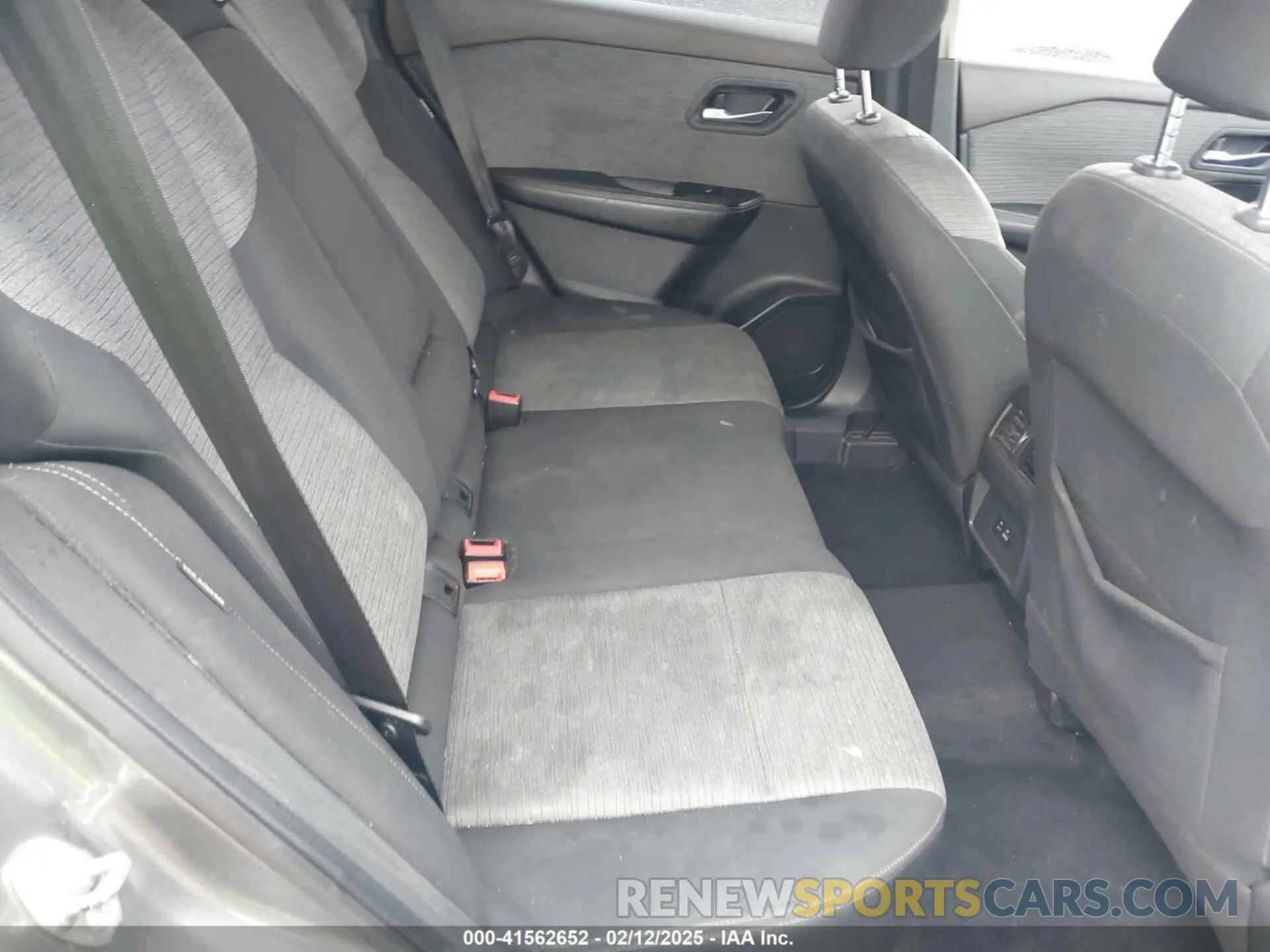 8 Photograph of a damaged car JN8AT3BA8MW025576 NISSAN ROGUE 2021