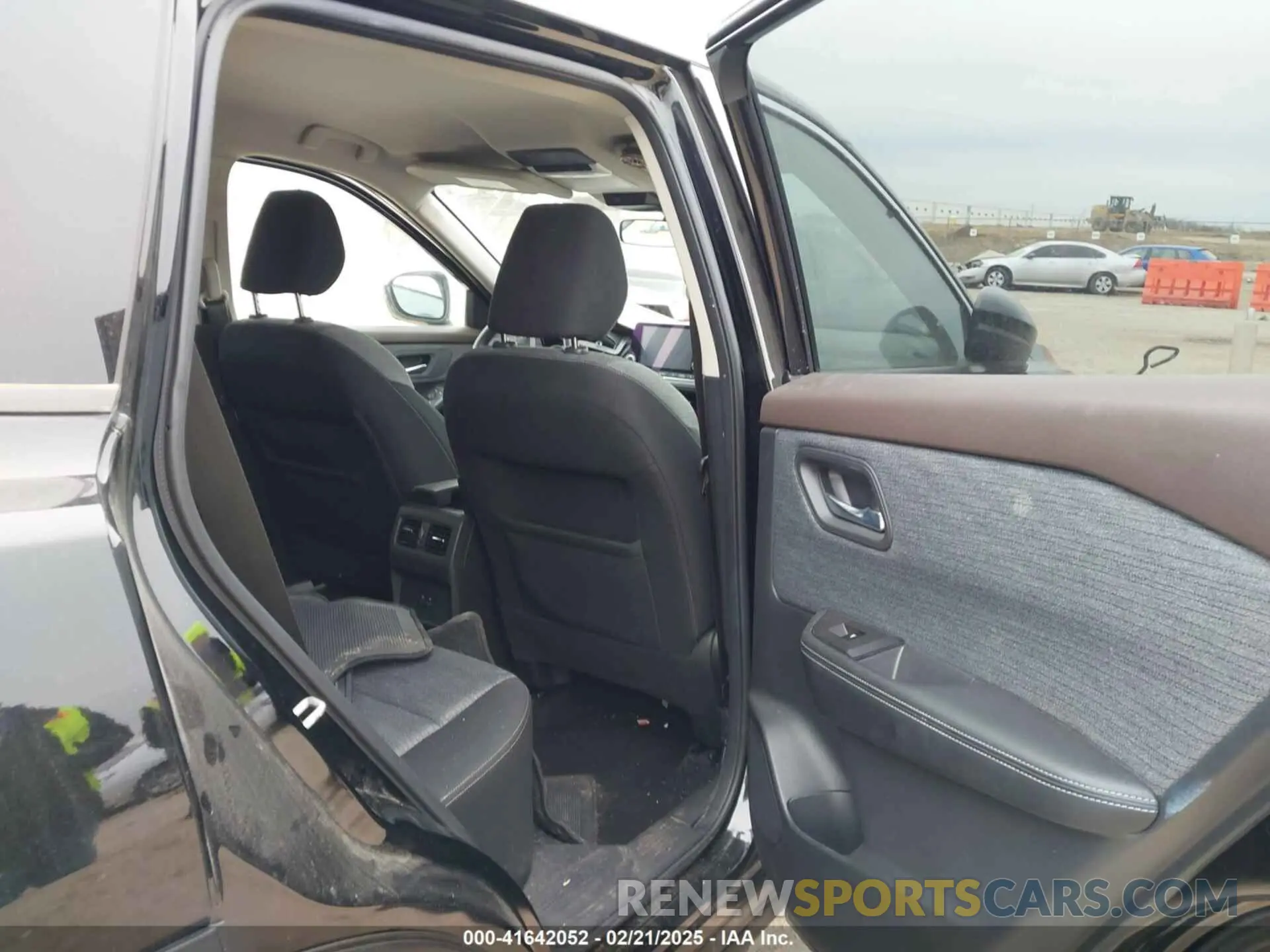 8 Photograph of a damaged car JN8AT3BA9MW003506 NISSAN ROGUE 2021