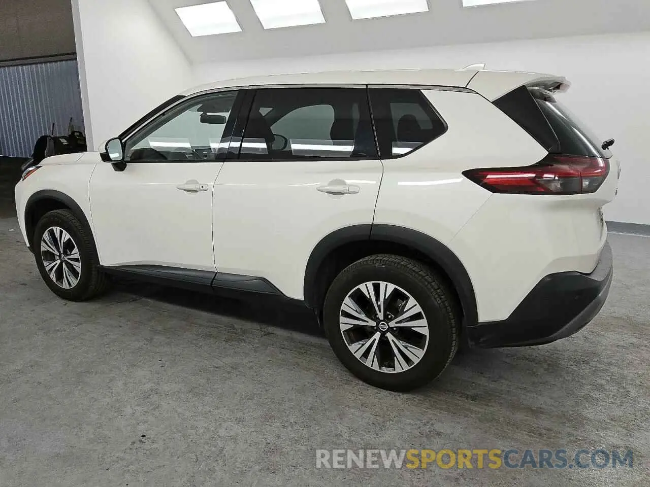 2 Photograph of a damaged car JN8AT3BAXMW023537 NISSAN ROGUE 2021
