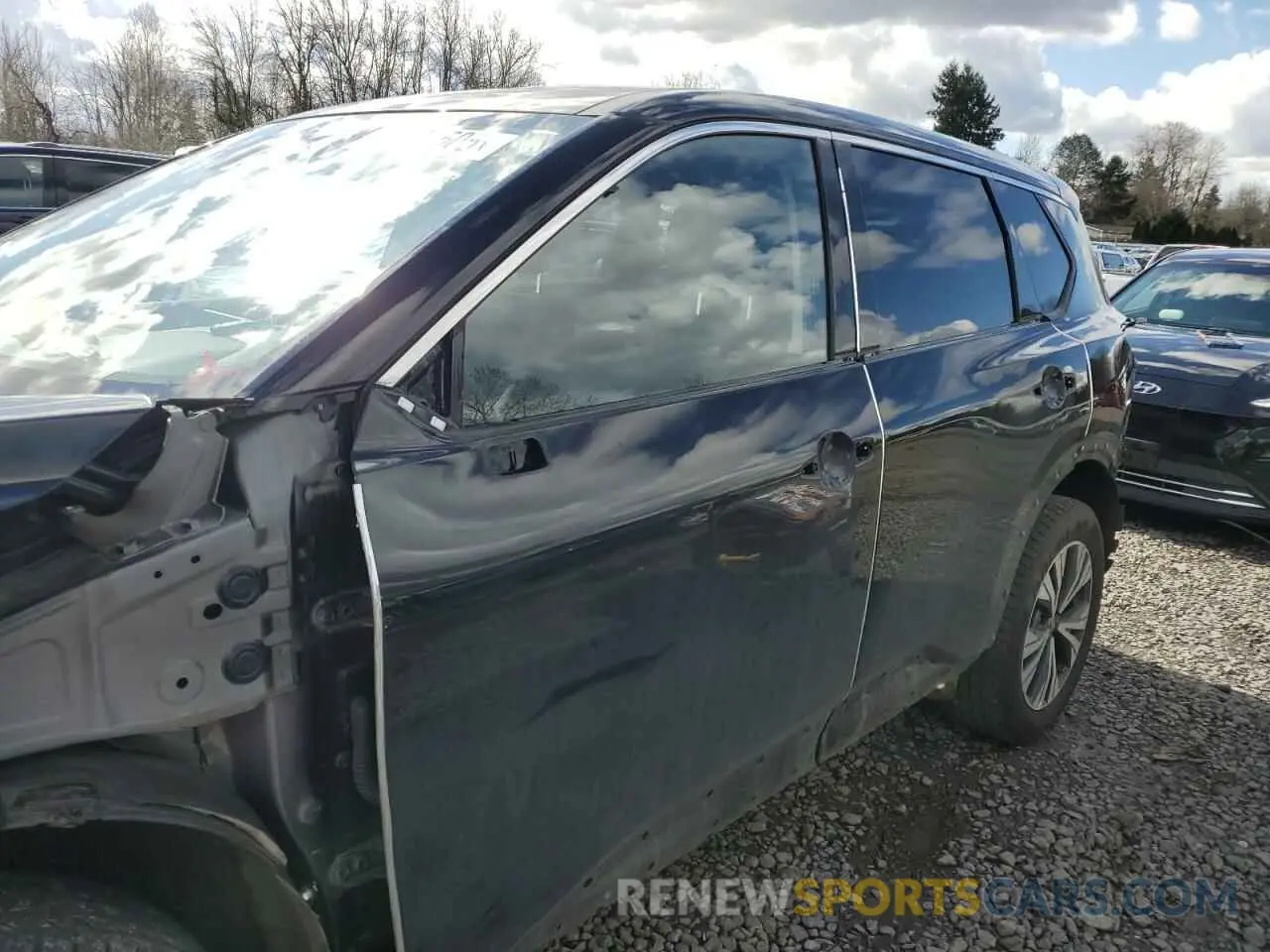 7 Photograph of a damaged car JN8AT3BB2MW221814 NISSAN ROGUE 2021