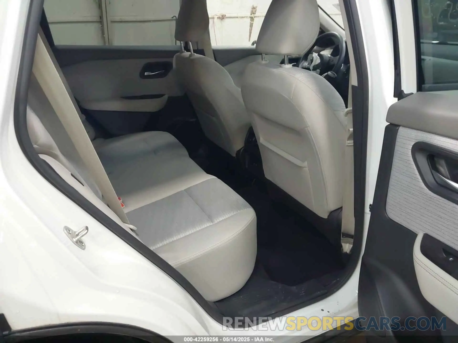 8 Photograph of a damaged car JN8AT3BB3MW210000 NISSAN ROGUE 2021