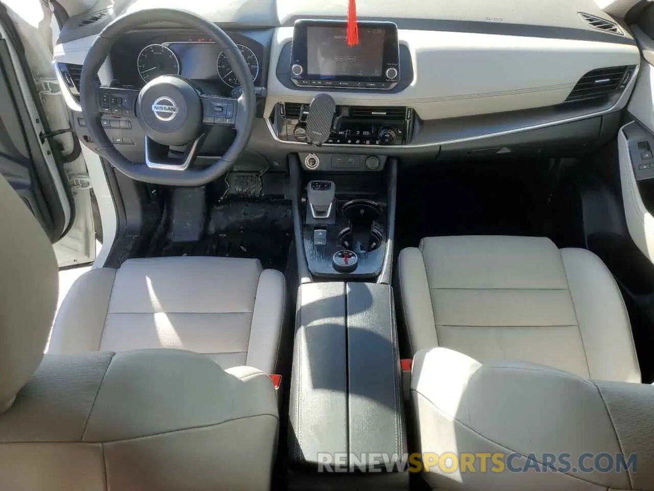 8 Photograph of a damaged car JN8AT3BB3MW232868 NISSAN ROGUE 2021
