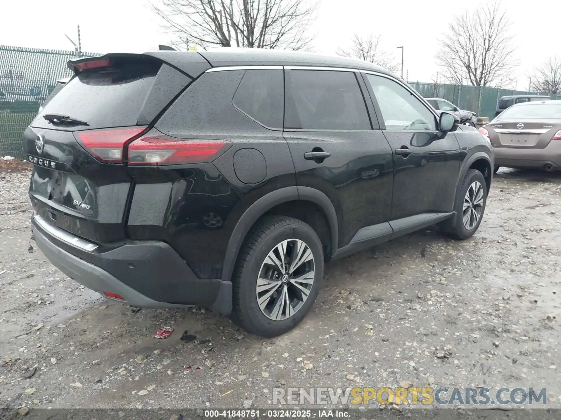 4 Photograph of a damaged car JN8AT3BB5MW212542 NISSAN ROGUE 2021