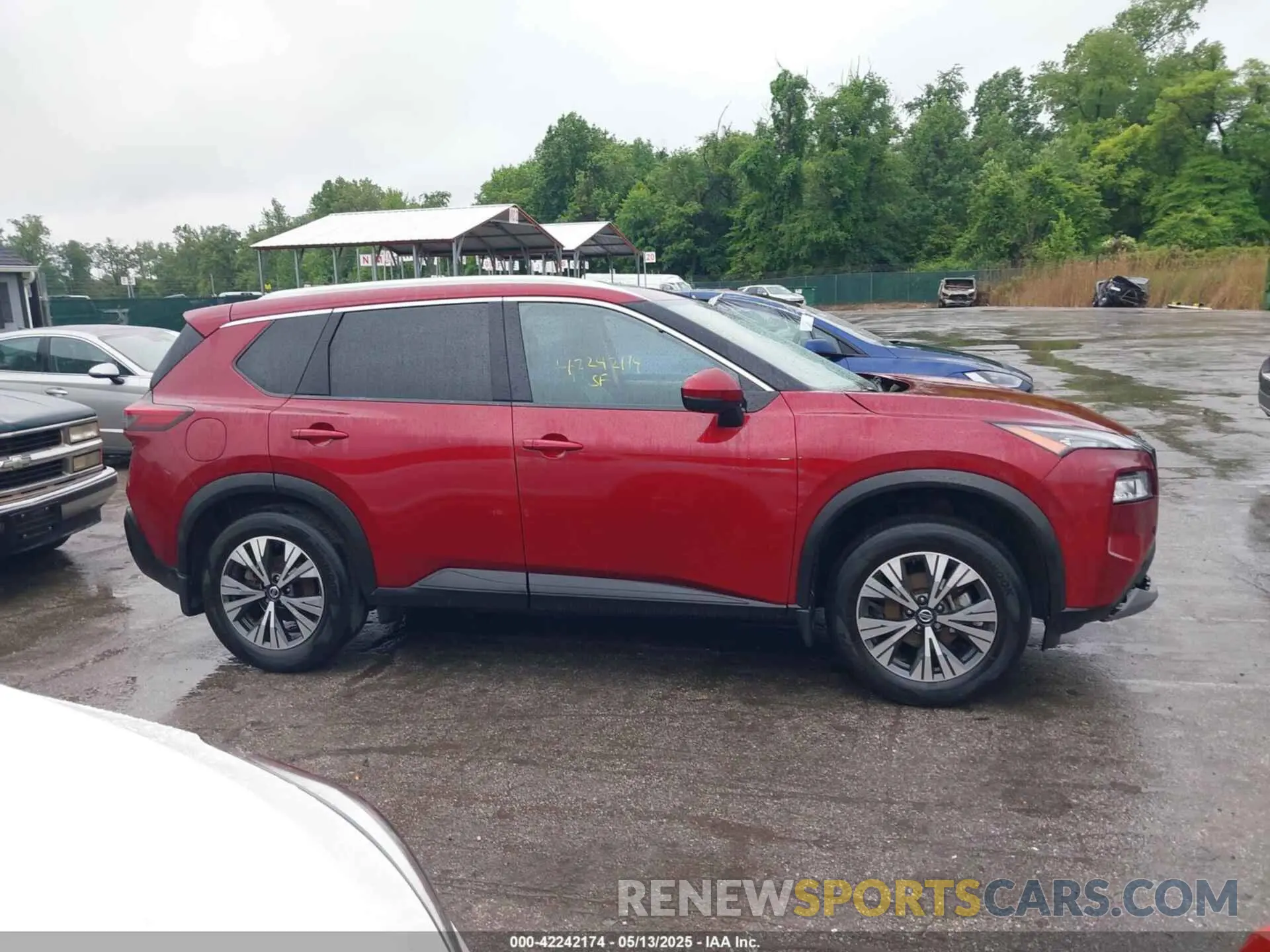 14 Photograph of a damaged car JN8AT3BB6MW207303 NISSAN ROGUE 2021