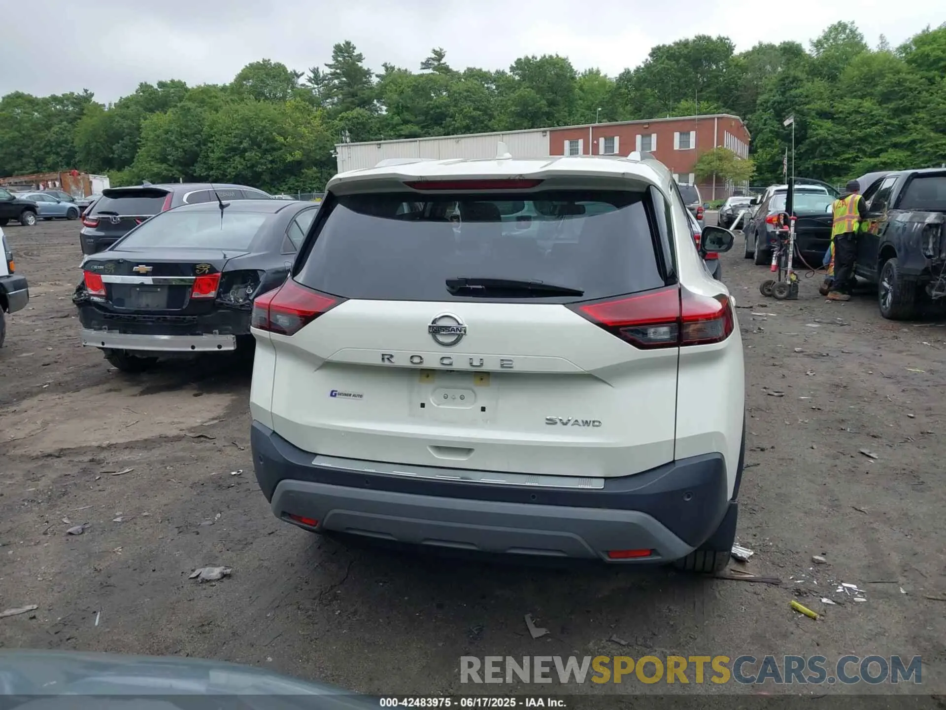 17 Photograph of a damaged car JN8AT3BB8MW222076 NISSAN ROGUE 2021