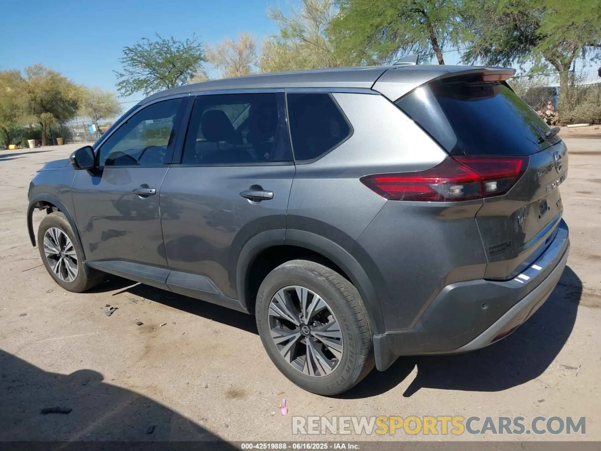 15 Photograph of a damaged car JN8AT3BB9MW220191 NISSAN ROGUE 2021