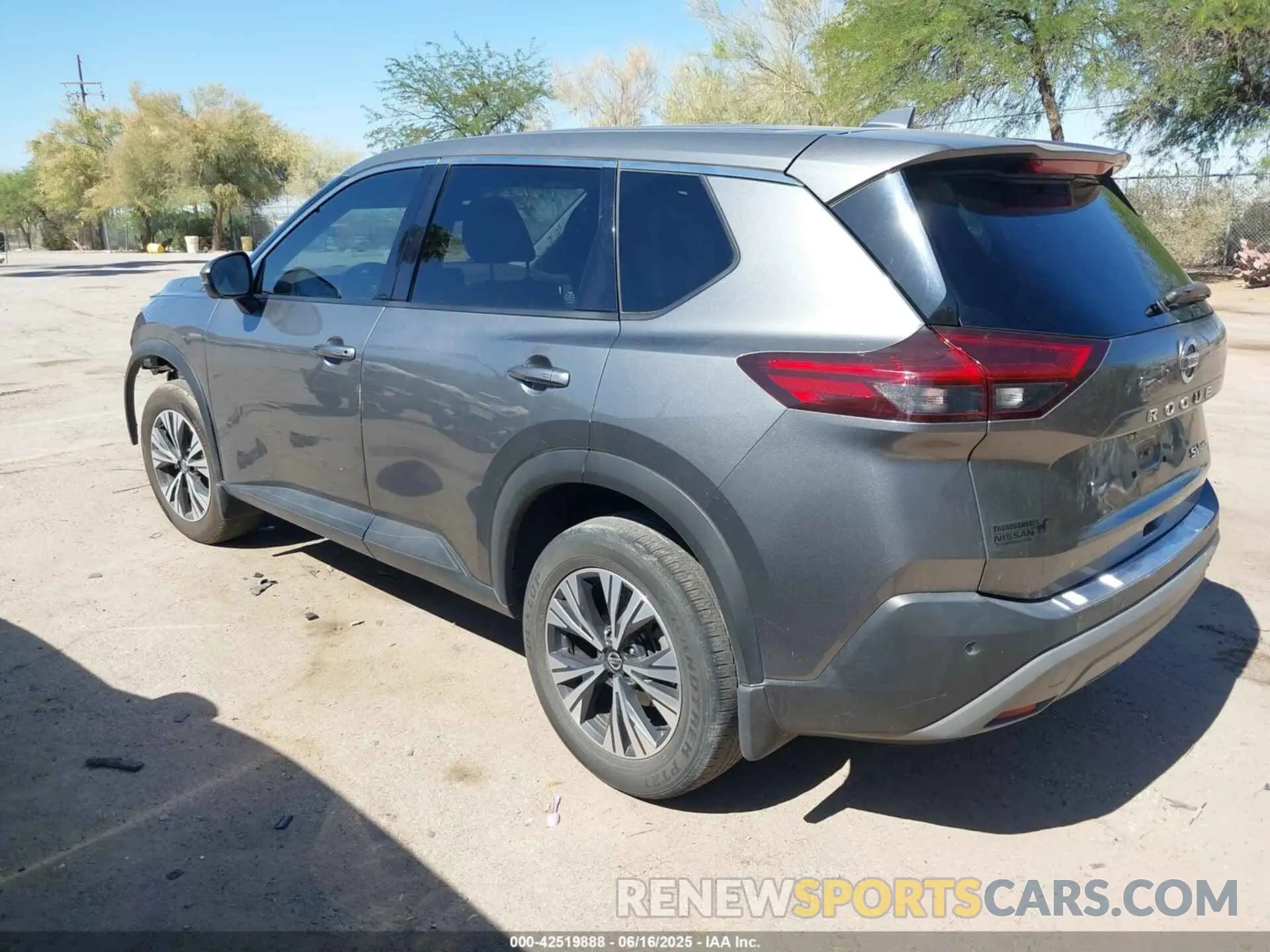 3 Photograph of a damaged car JN8AT3BB9MW220191 NISSAN ROGUE 2021