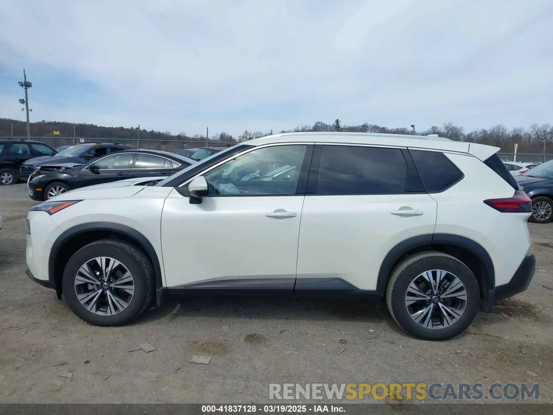 14 Photograph of a damaged car JN8AT3BB9MW237797 NISSAN ROGUE 2021
