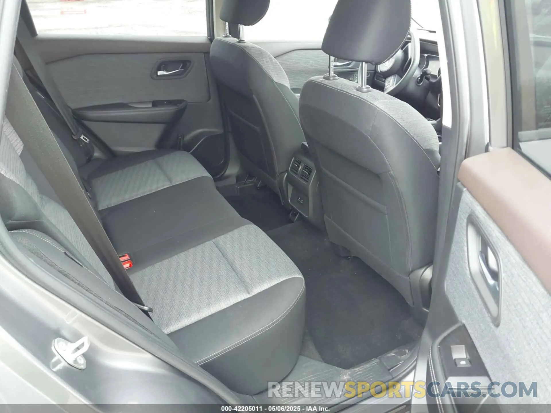 8 Photograph of a damaged car JN8AT3BBXMW205344 NISSAN ROGUE 2021