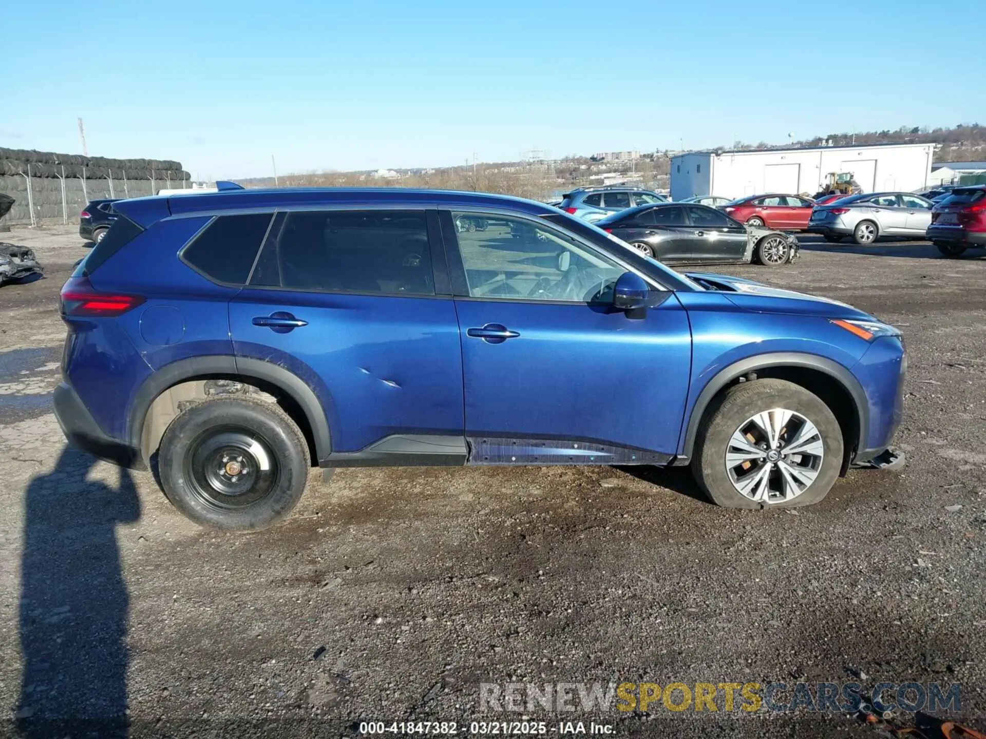 14 Photograph of a damaged car JN8AT3BBXMW225142 NISSAN ROGUE 2021