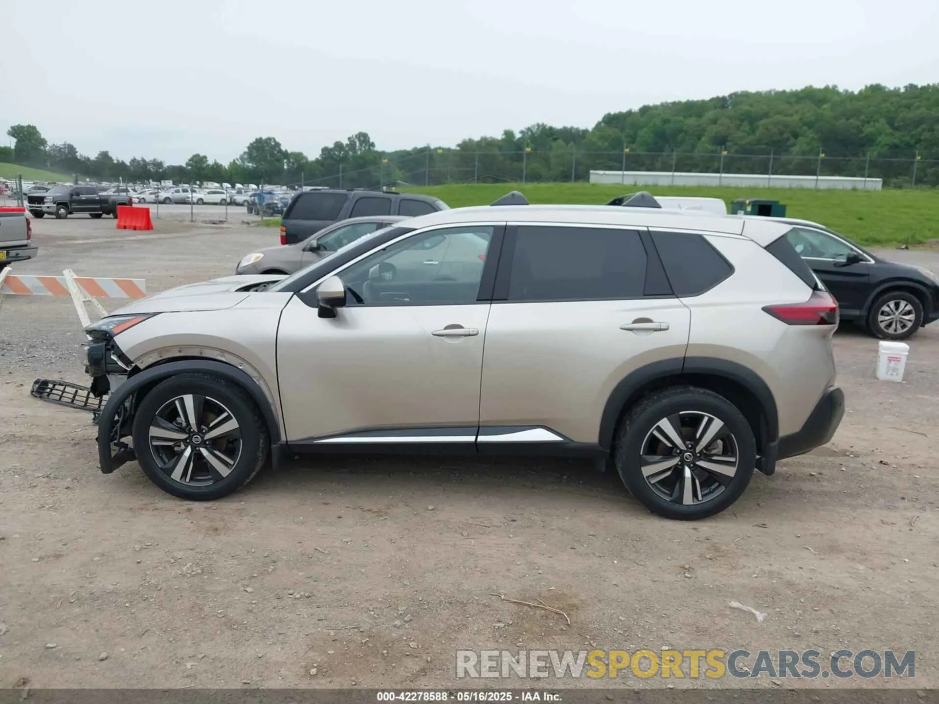 14 Photograph of a damaged car JN8AT3CA0MW027241 NISSAN ROGUE 2021