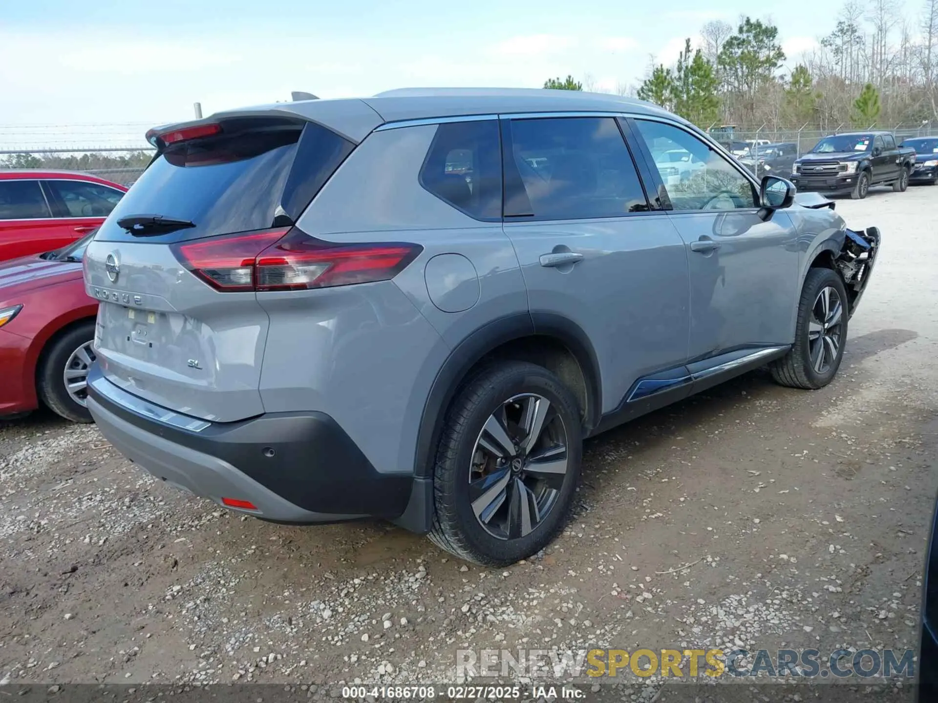 4 Photograph of a damaged car JN8AT3CA1MW028852 NISSAN ROGUE 2021
