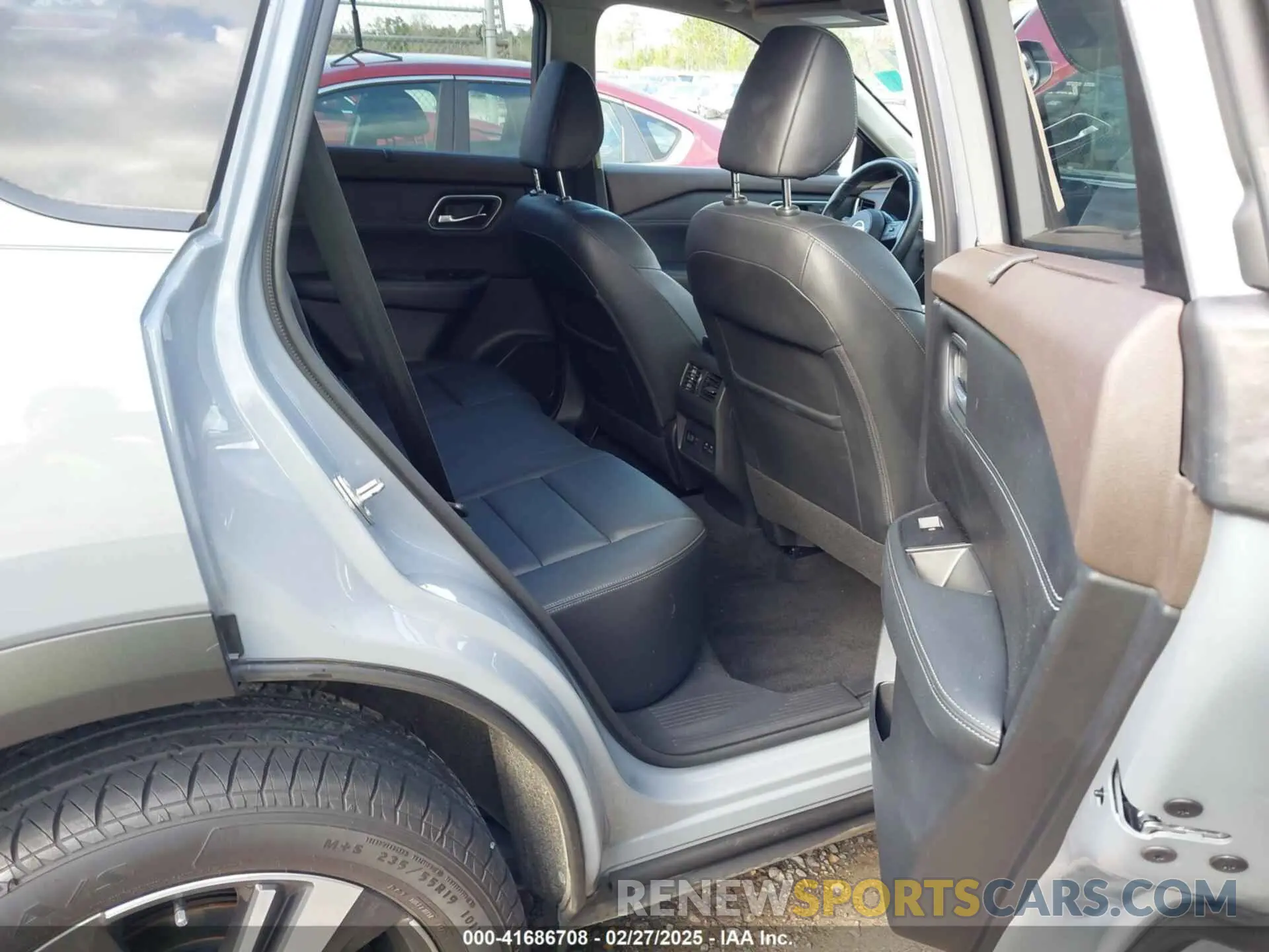 8 Photograph of a damaged car JN8AT3CA1MW028852 NISSAN ROGUE 2021