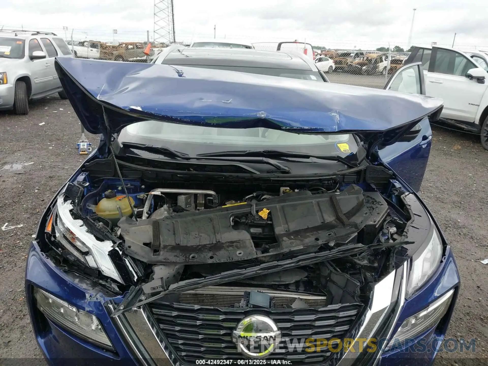 10 Photograph of a damaged car JN8AT3CA2MW020694 NISSAN ROGUE 2021