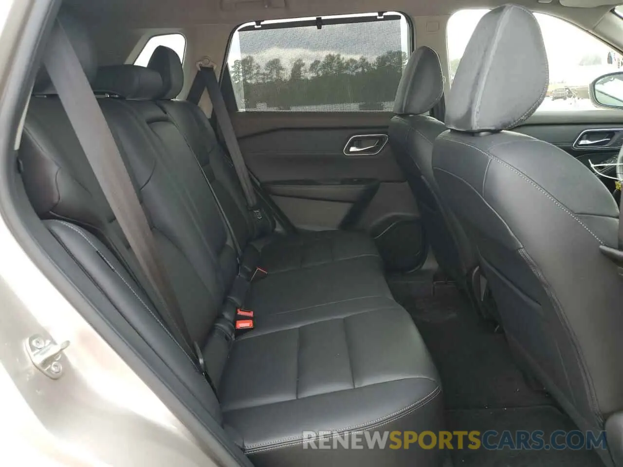 11 Photograph of a damaged car JN8AT3CA2MW027144 NISSAN ROGUE 2021