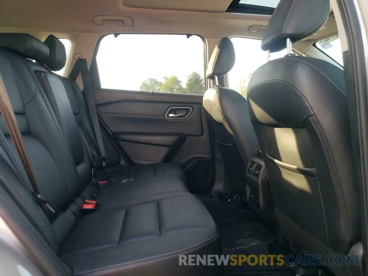 11 Photograph of a damaged car JN8AT3CA3MW012829 NISSAN ROGUE 2021