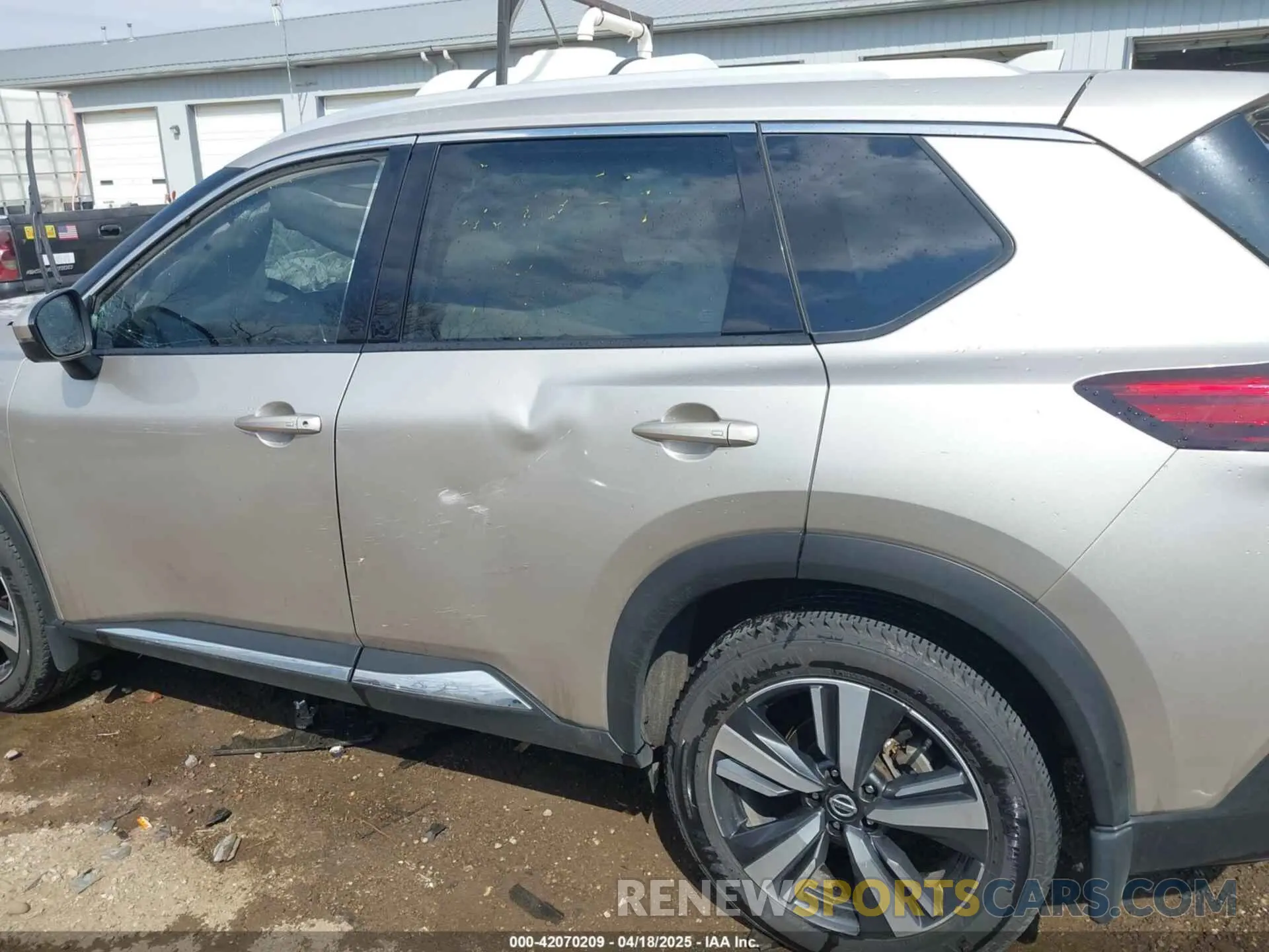 15 Photograph of a damaged car JN8AT3CA4MW028473 NISSAN ROGUE 2021