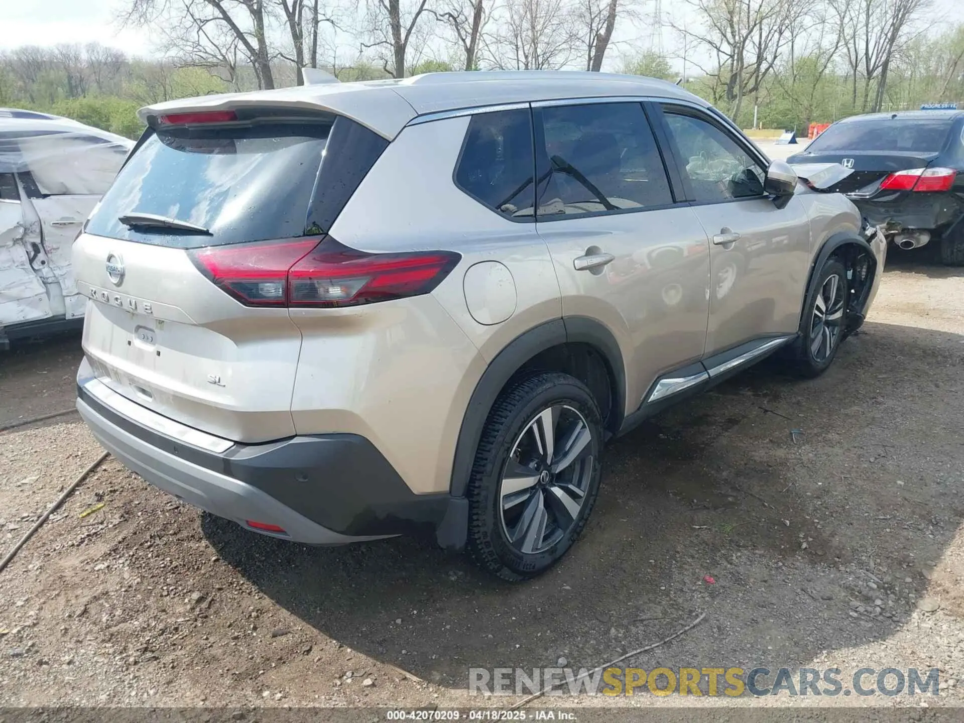 4 Photograph of a damaged car JN8AT3CA4MW028473 NISSAN ROGUE 2021