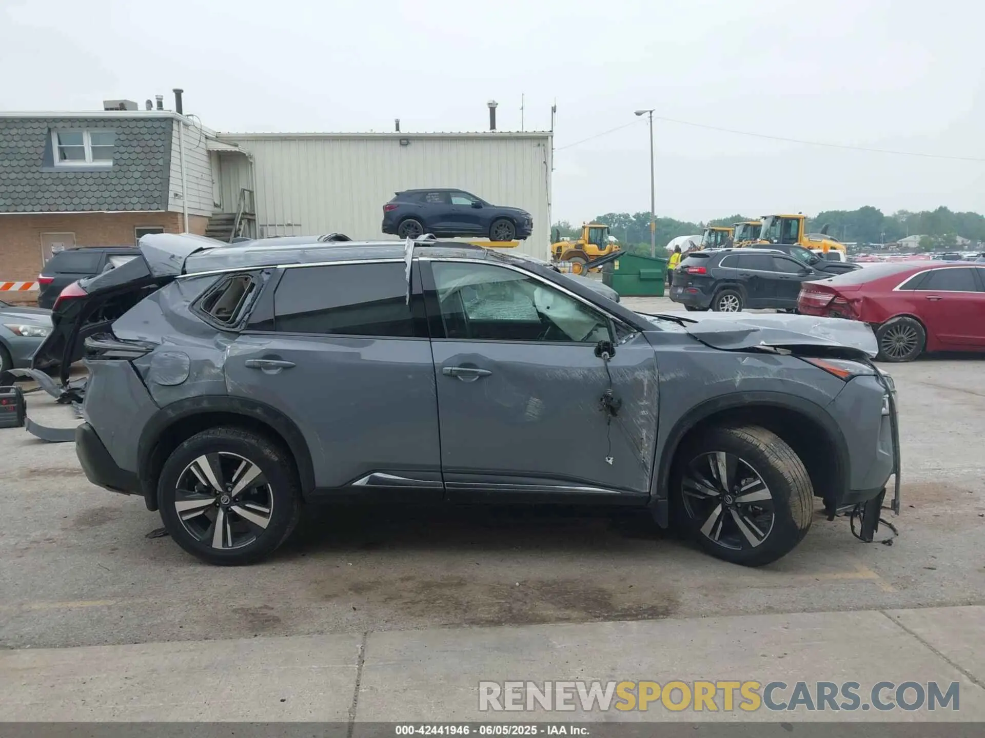 13 Photograph of a damaged car JN8AT3CAXMW027893 NISSAN ROGUE 2021