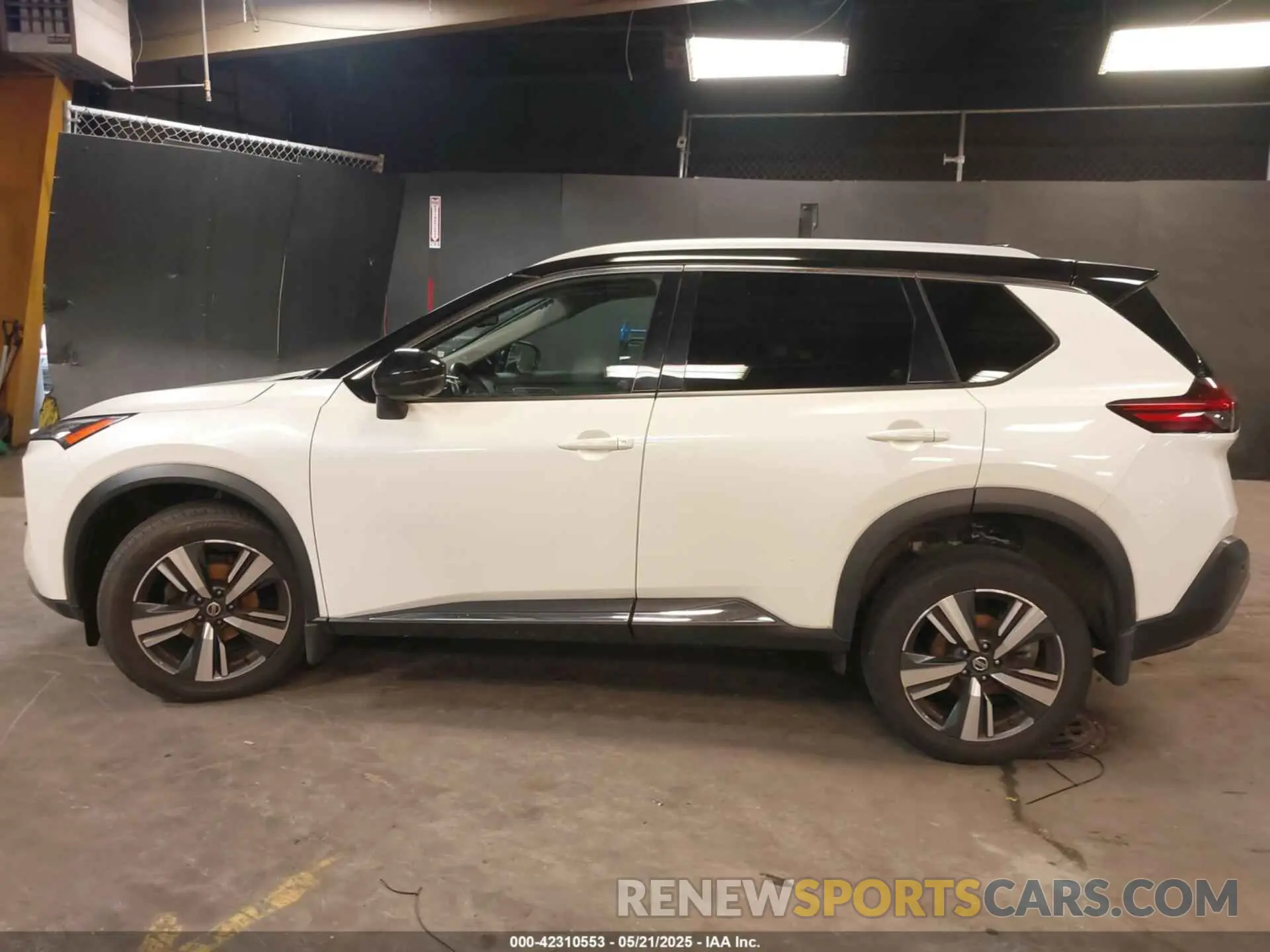 14 Photograph of a damaged car JN8AT3CB2MW235517 NISSAN ROGUE 2021